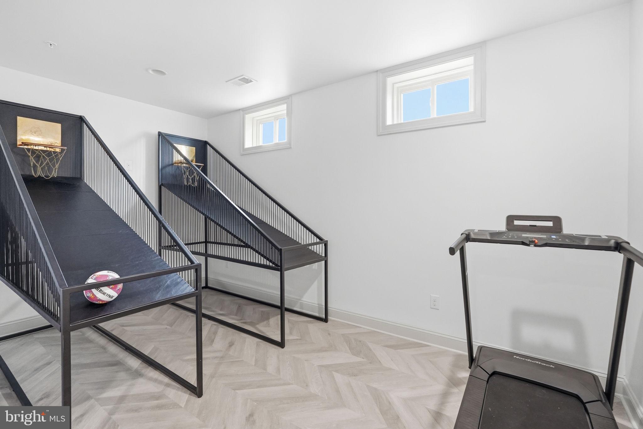 GLENARDEN - Residential