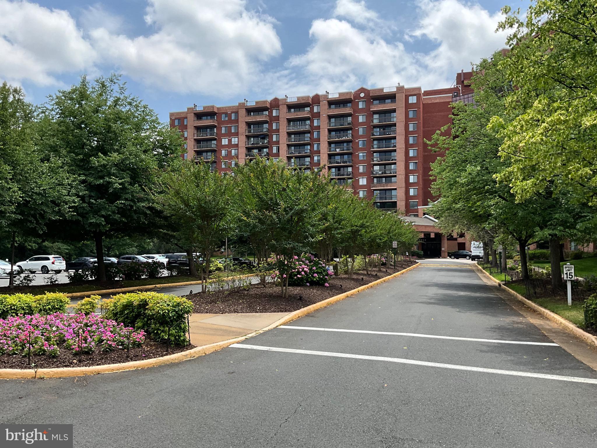 RENAISSANCE AT TYSONS - Residential