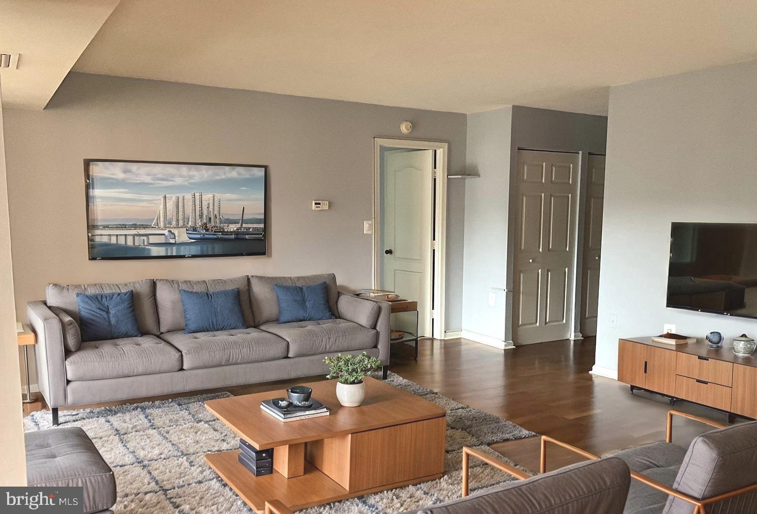 RENAISSANCE AT TYSONS - Residential