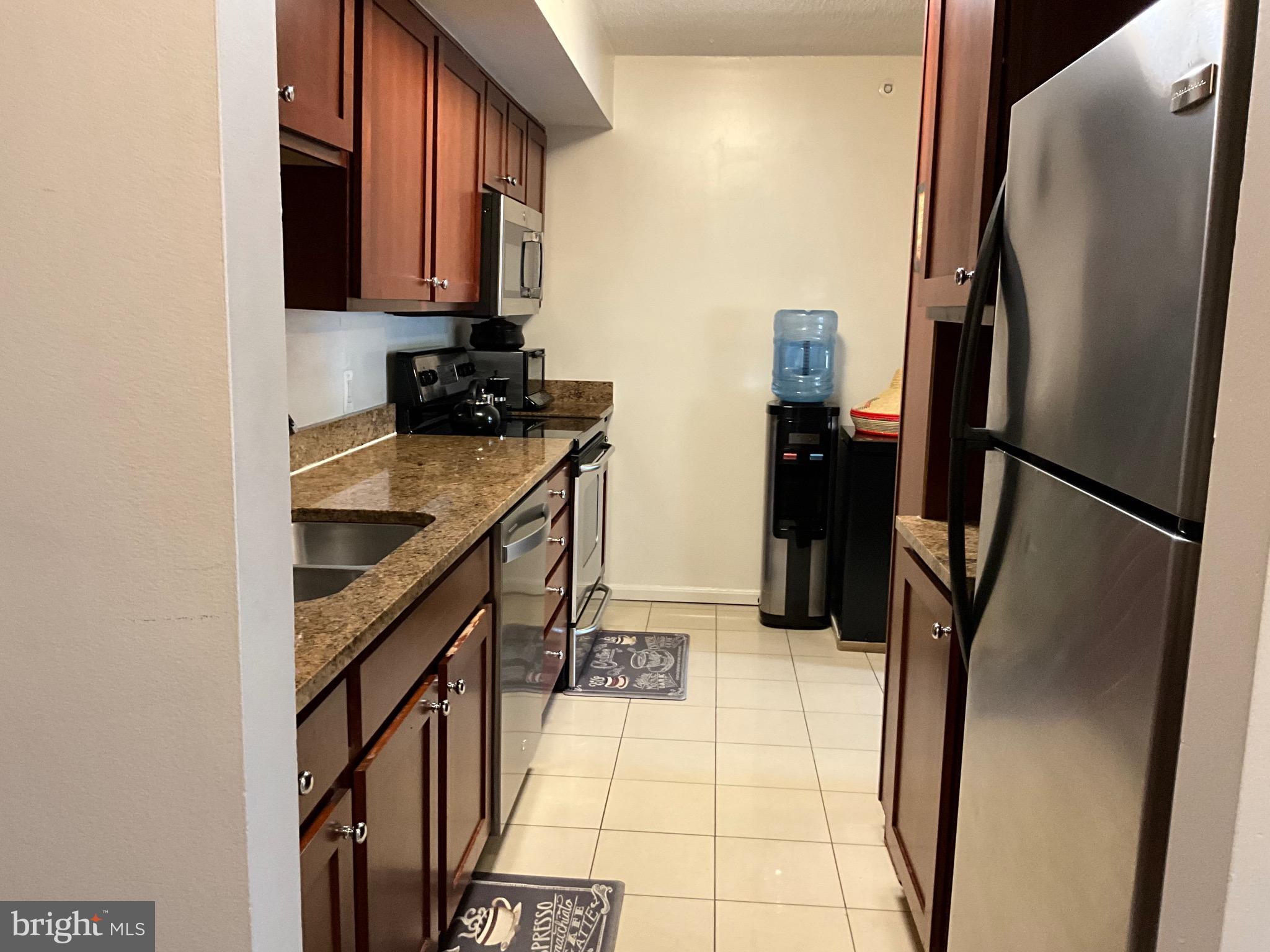 RENAISSANCE AT TYSONS - Residential
