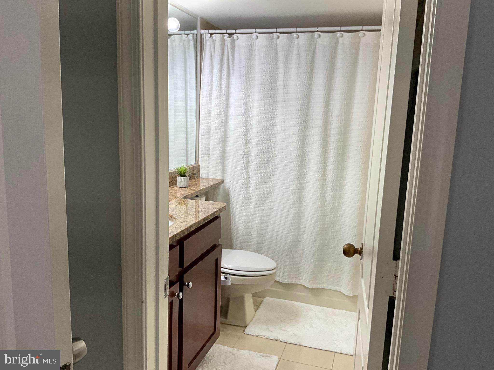 RENAISSANCE AT TYSONS - Residential
