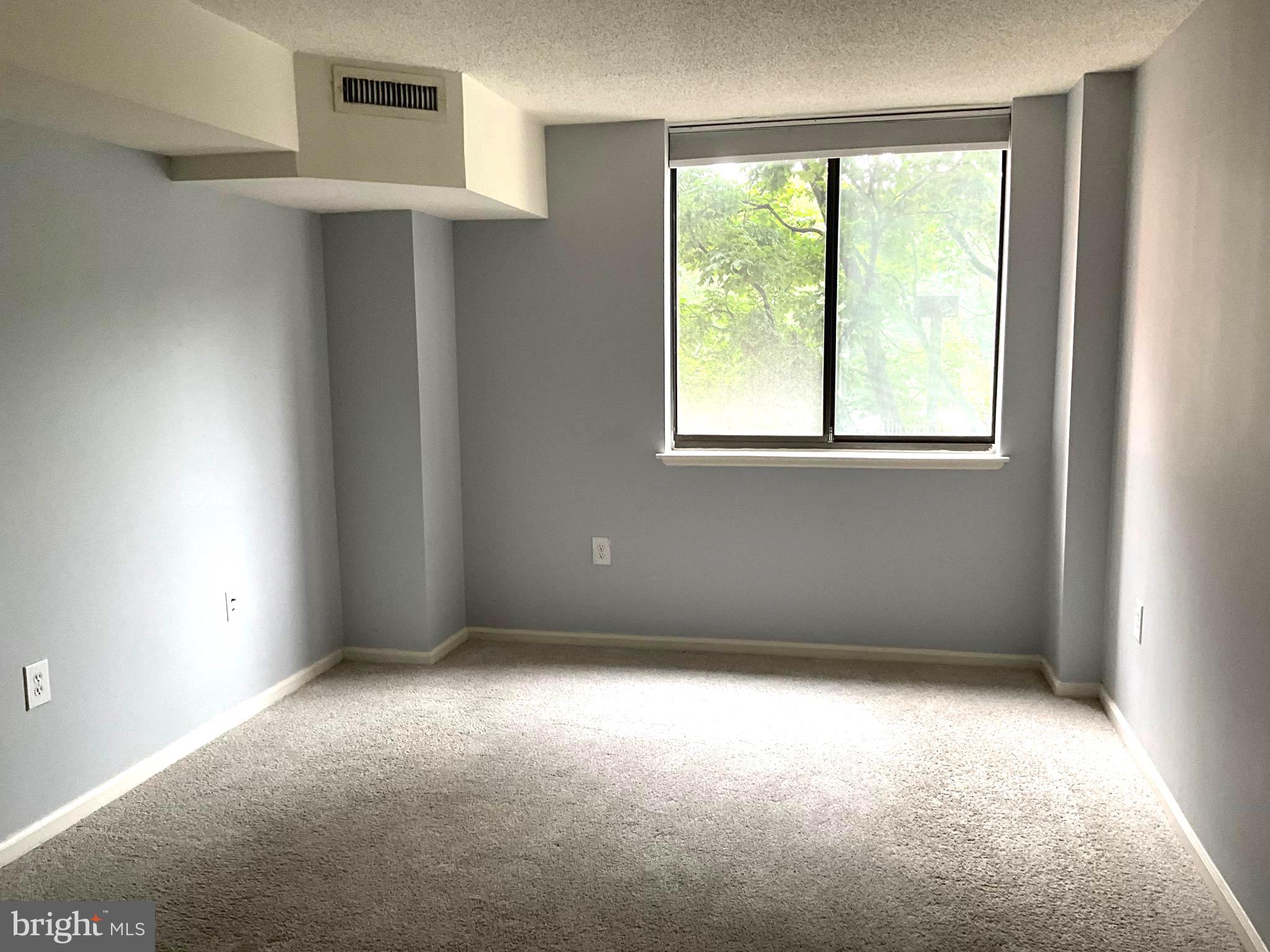 RENAISSANCE AT TYSONS - Residential