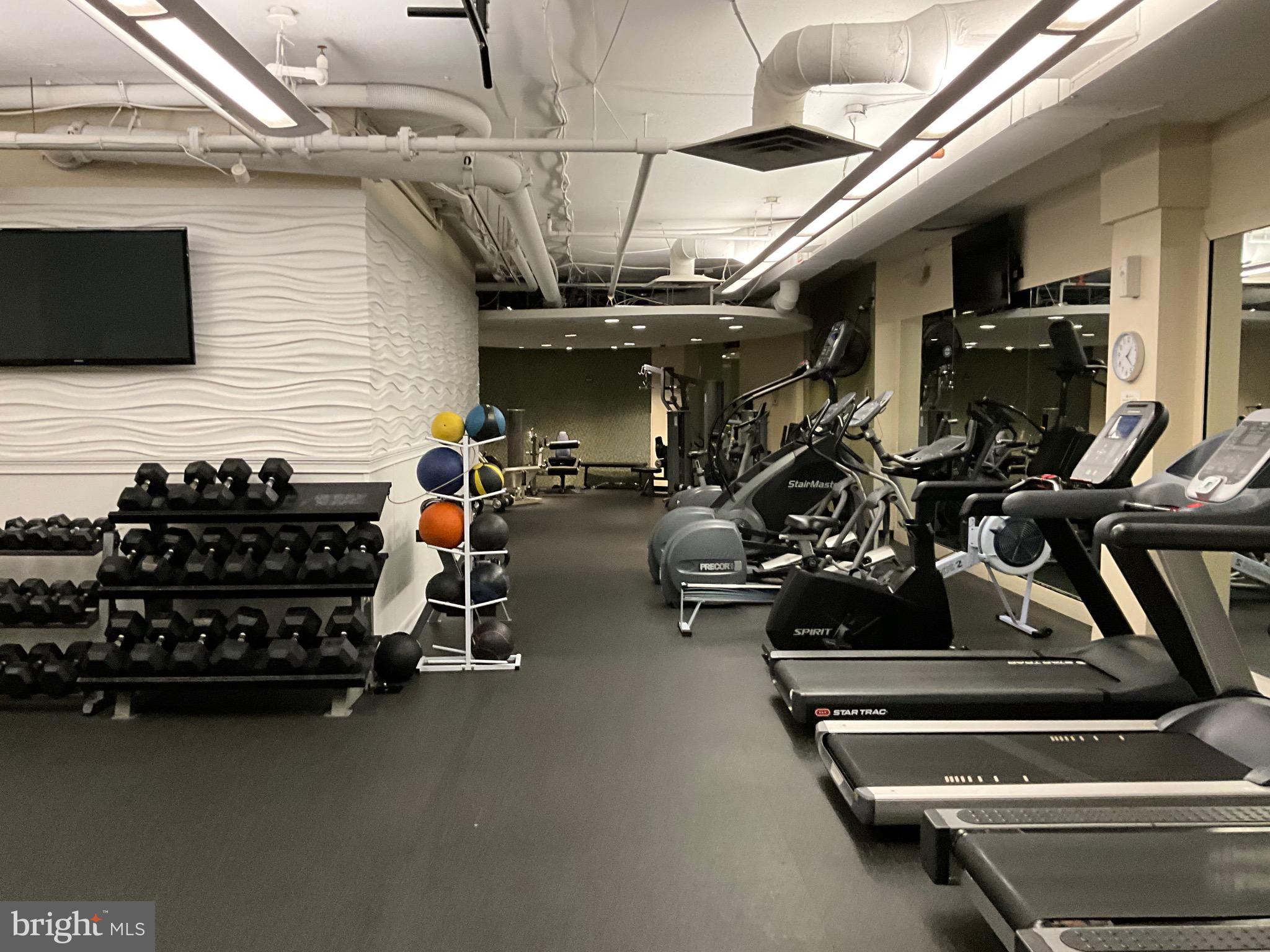RENAISSANCE AT TYSONS - Residential