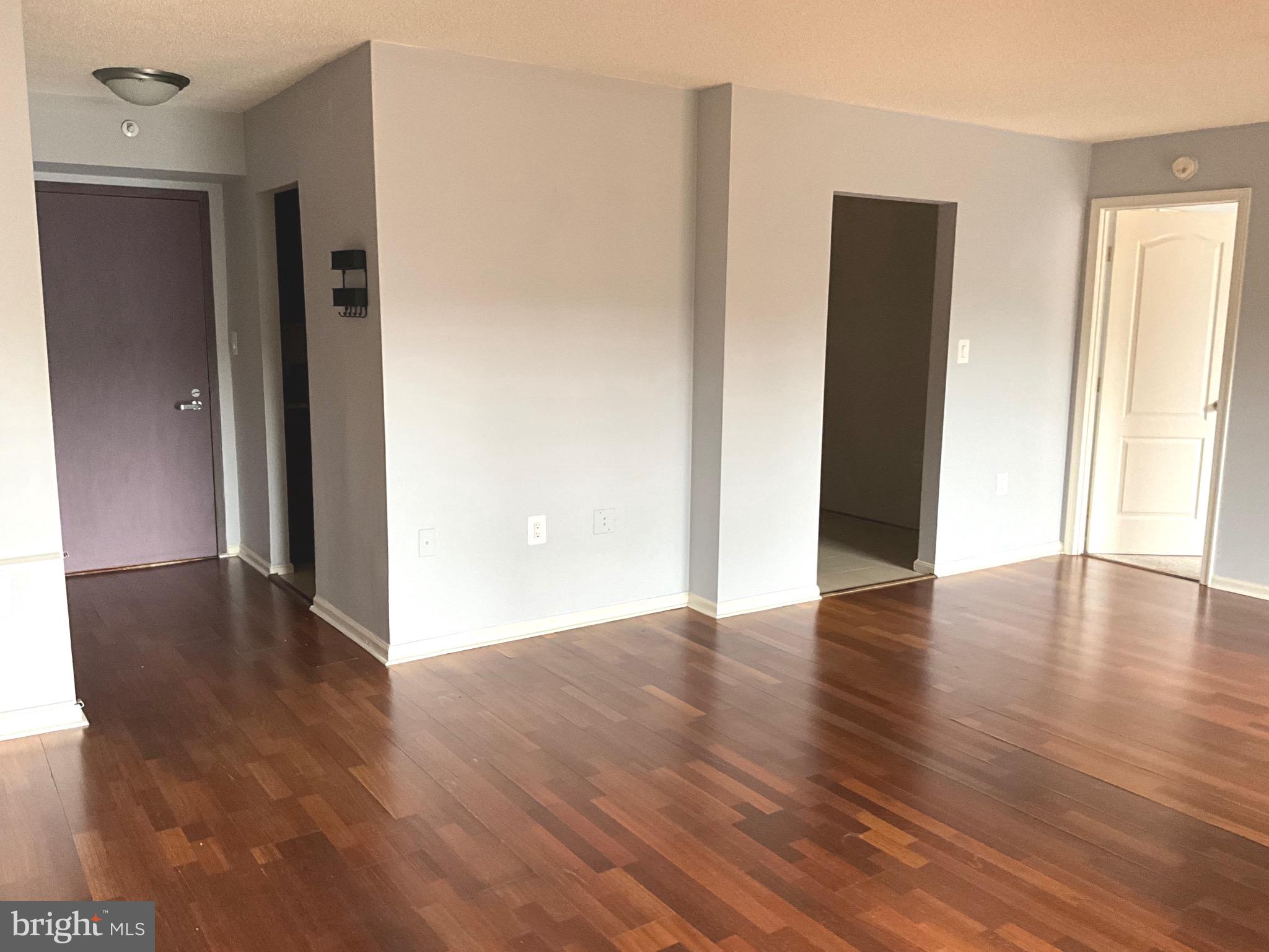RENAISSANCE AT TYSONS - Residential