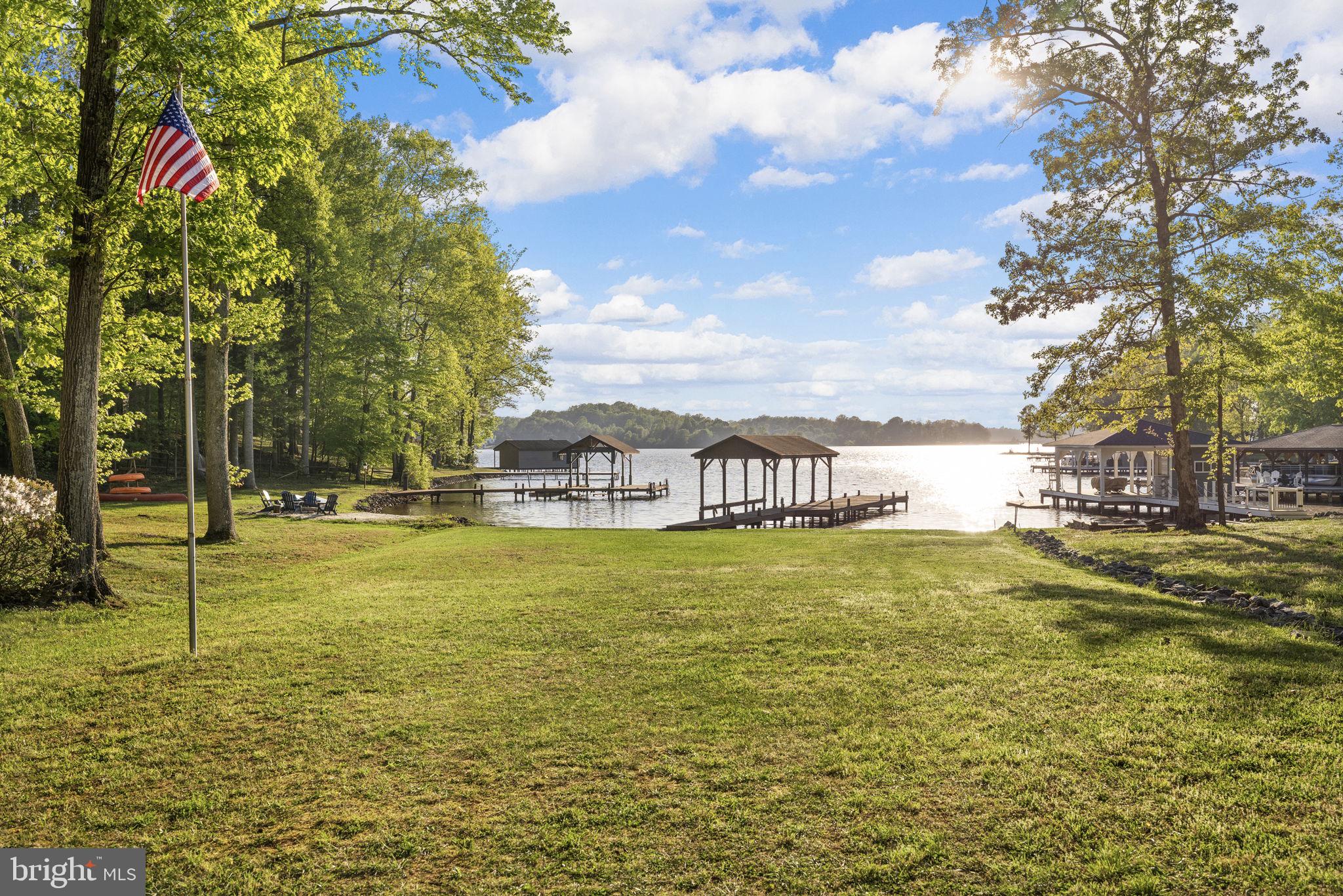 BOTH WATERS ESTATES - Residential
