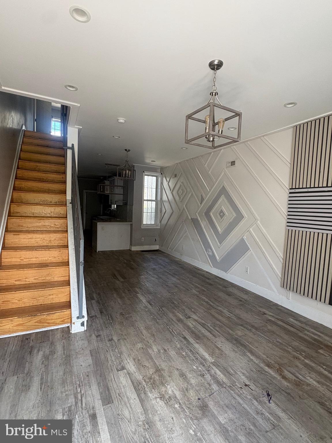 STRAWBERRY MANSION - Residential