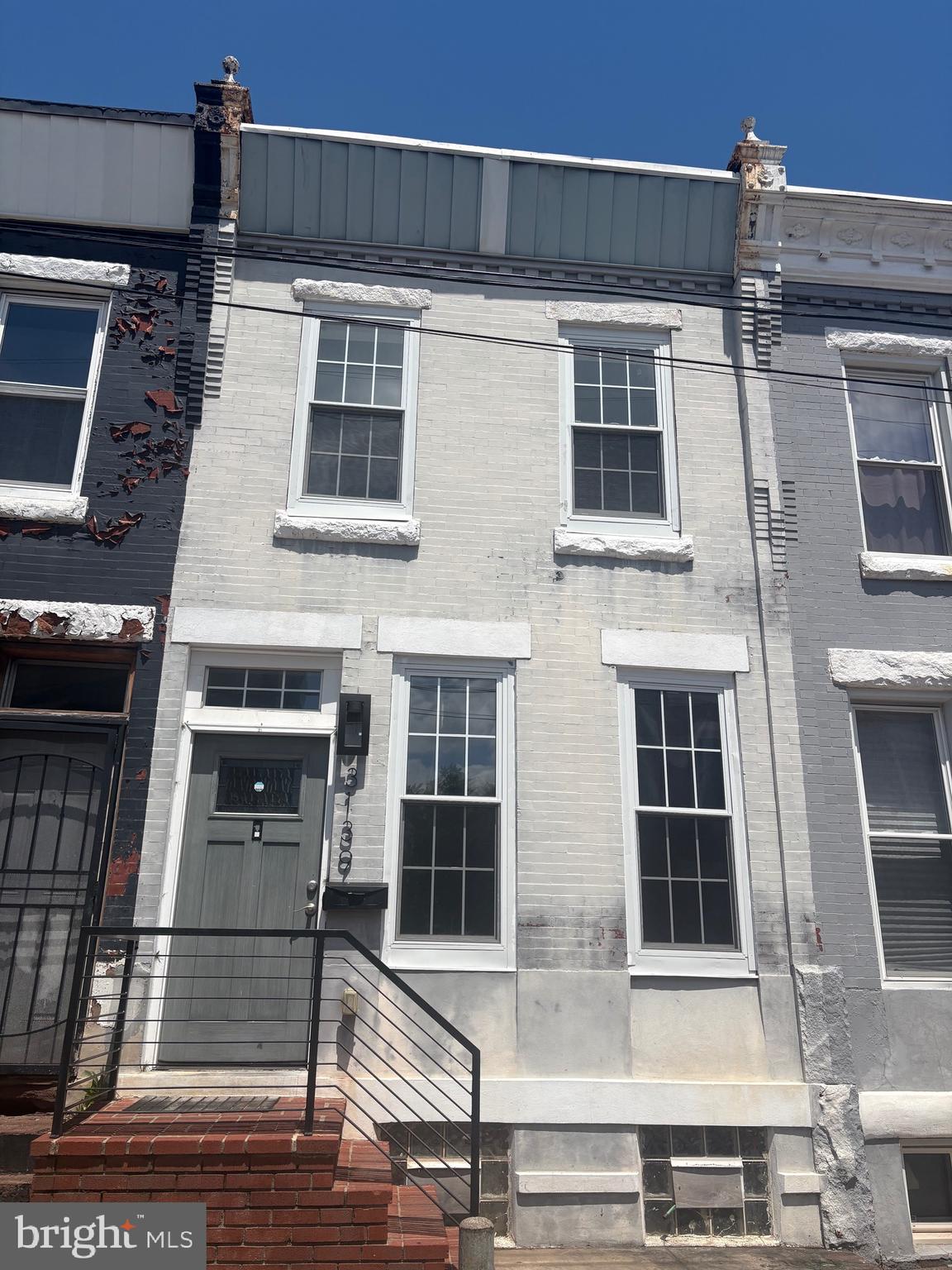 STRAWBERRY MANSION - Residential