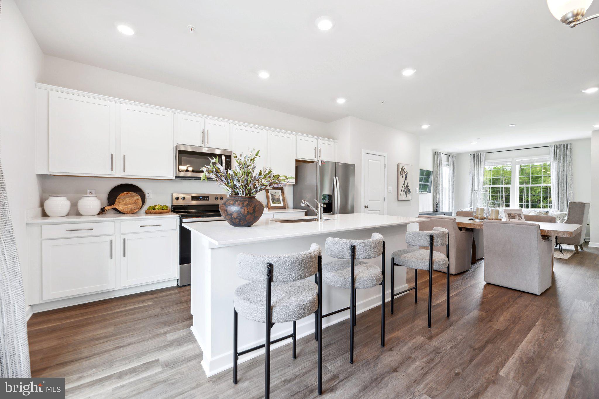 RIVERPOINTE - Residential