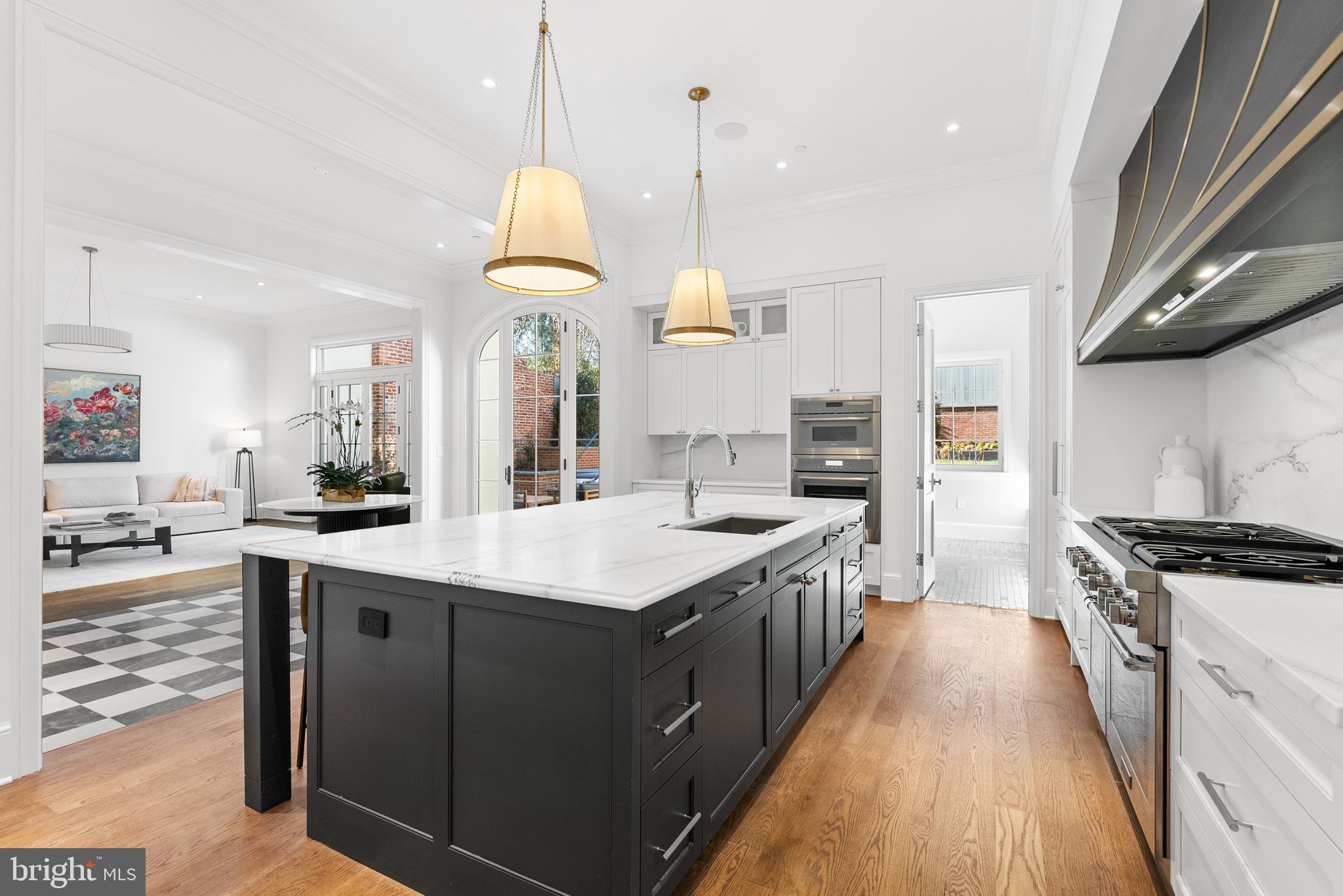 GEORGETOWN - Residential
