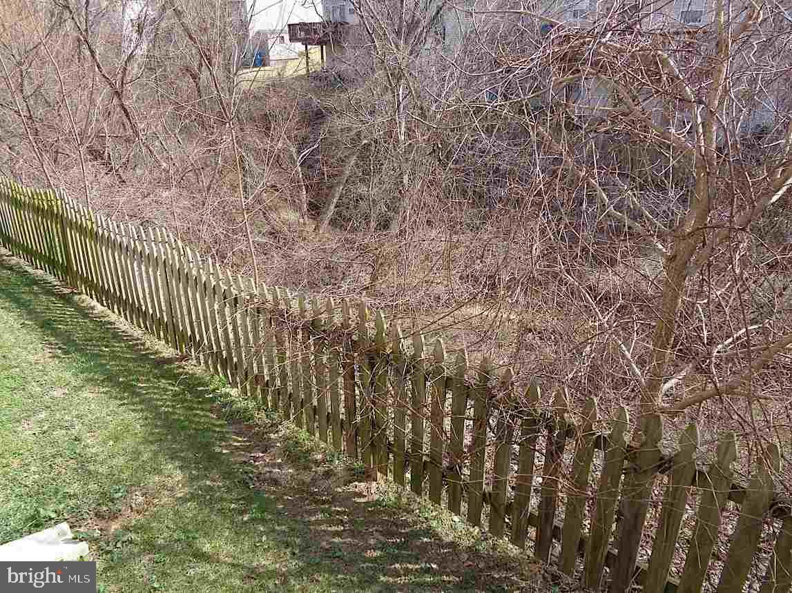 COLONIAL HILLS - Residential Lease