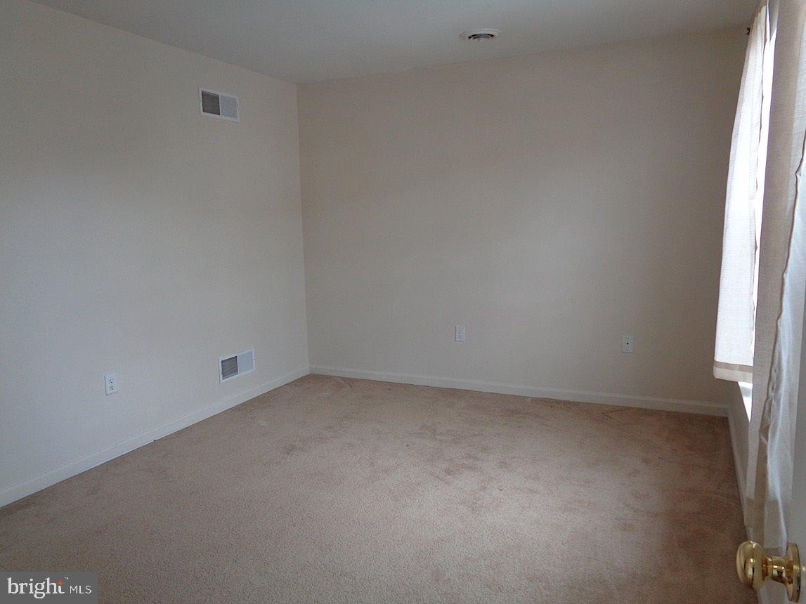 COLONIAL HILLS - Residential Lease