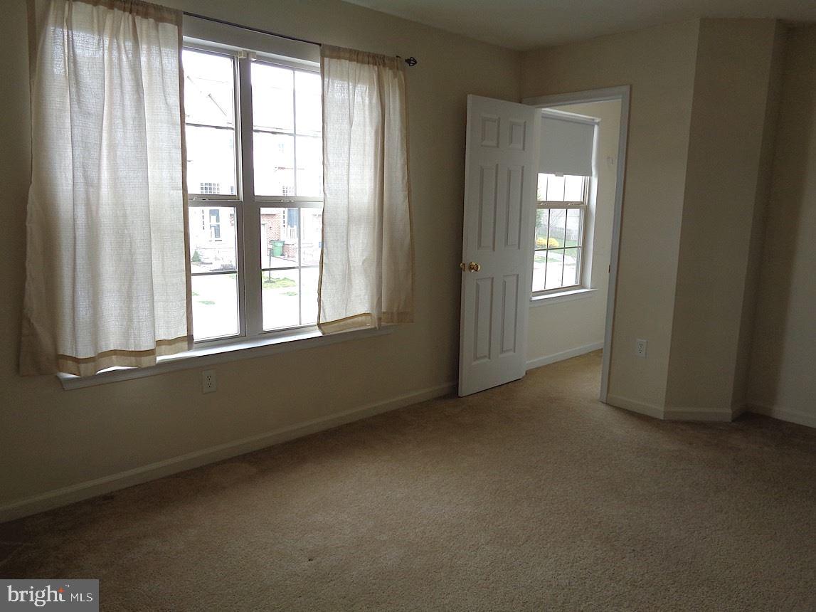 COLONIAL HILLS - Residential Lease