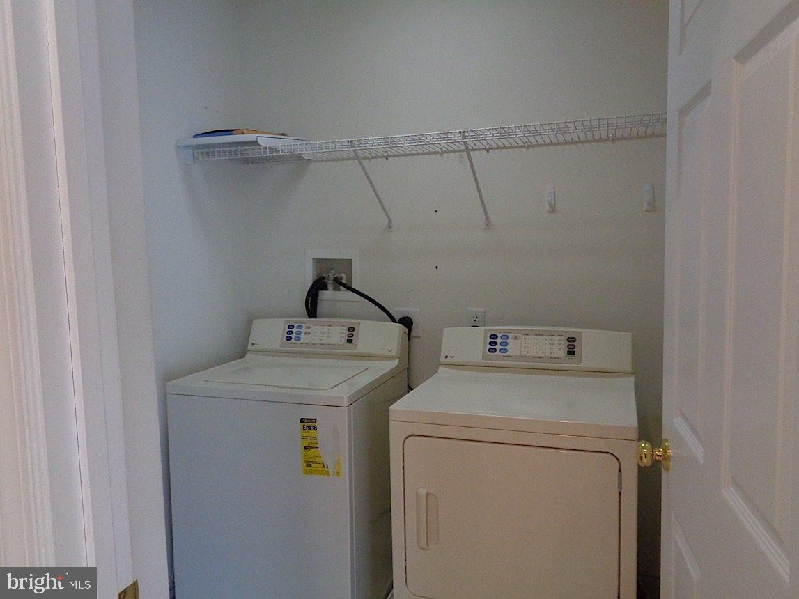 COLONIAL HILLS - Residential Lease