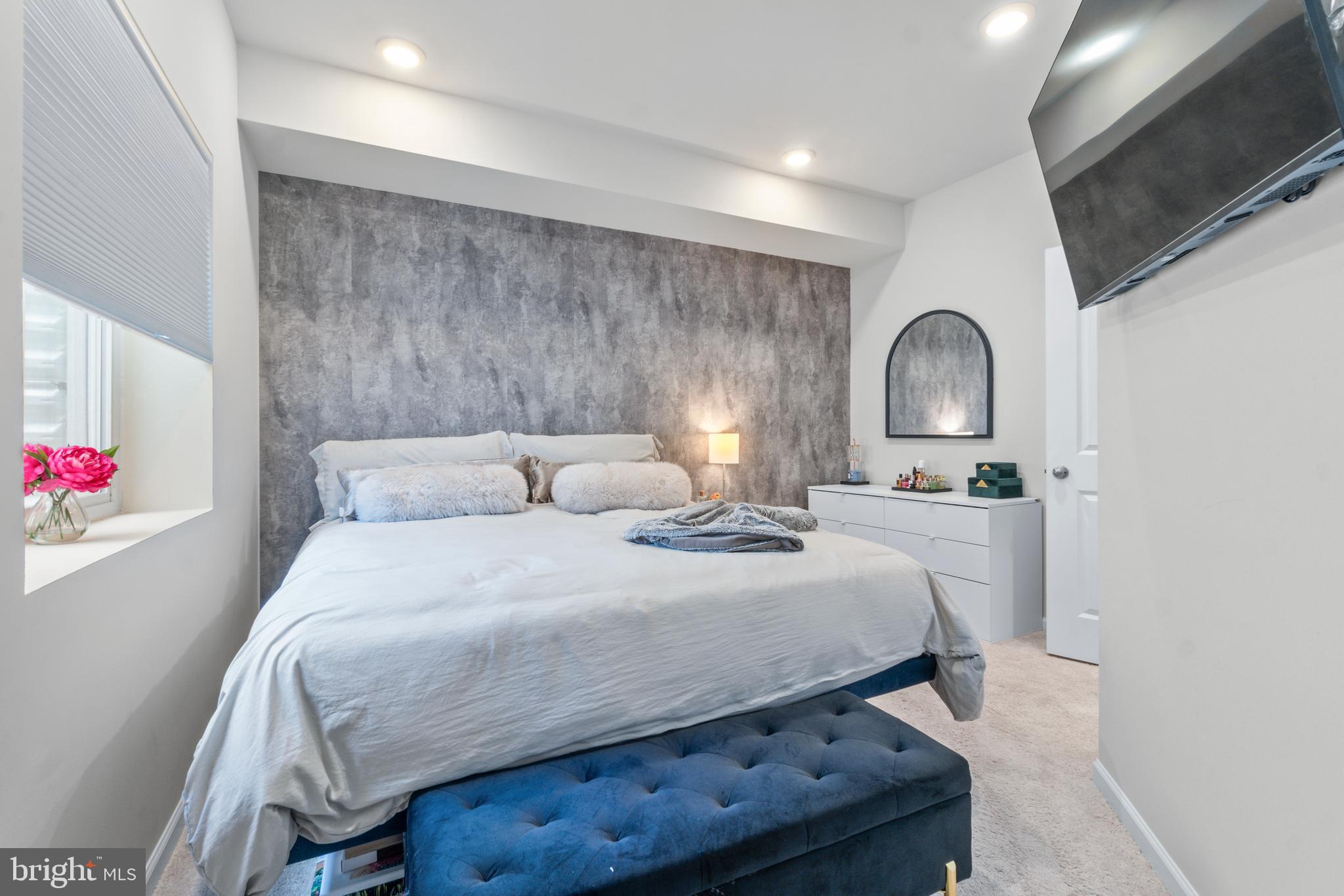 GREENLEIGH AT CROSSROADS - Residential