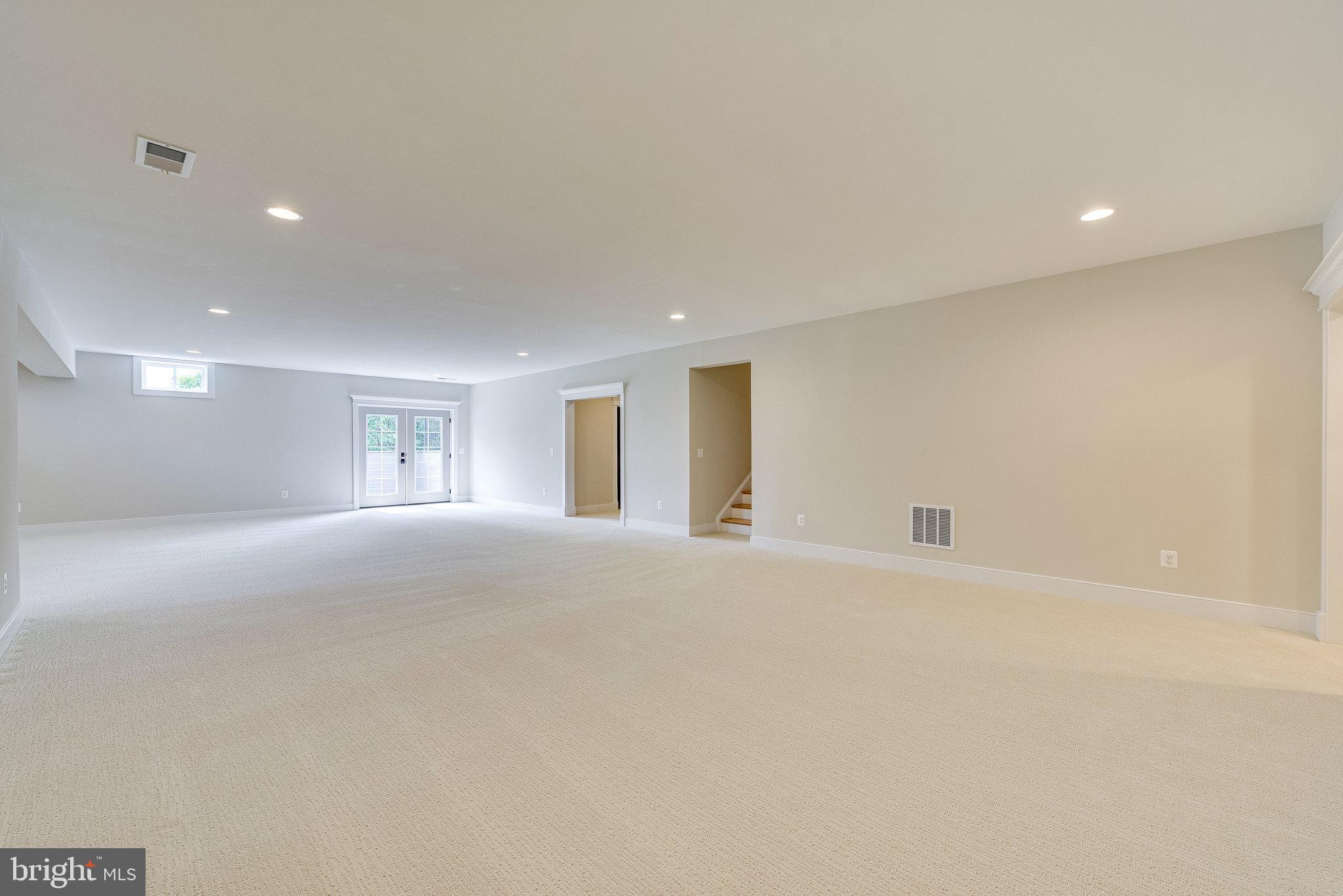 OAKTON VIEW - Residential
