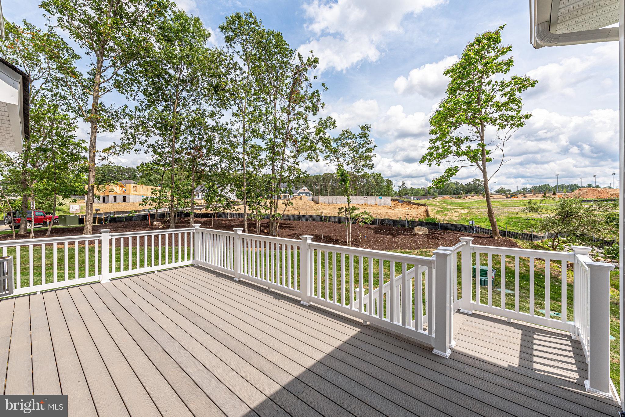 OAKTON VIEW - Residential