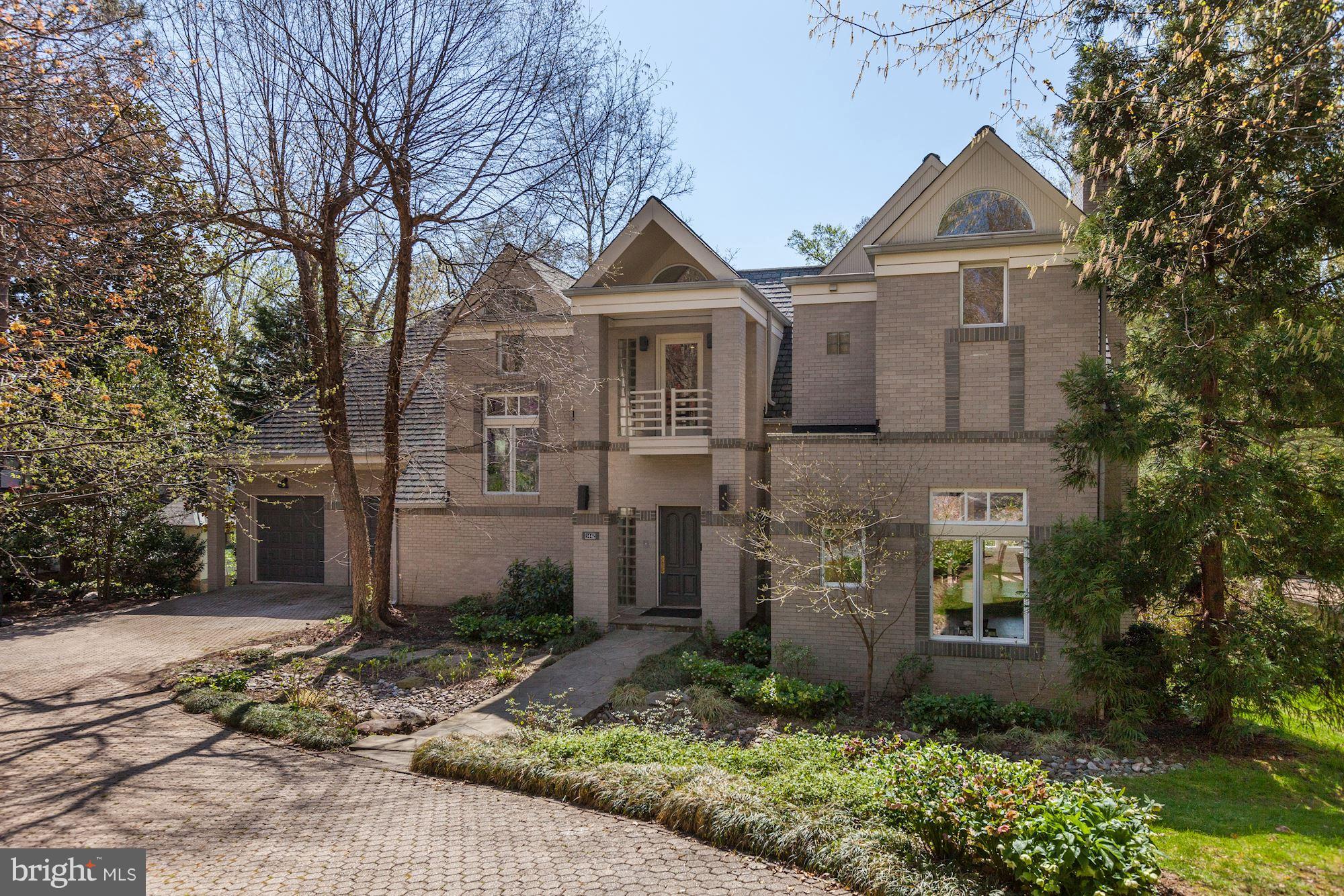 BELLEVUE FOREST - Residential