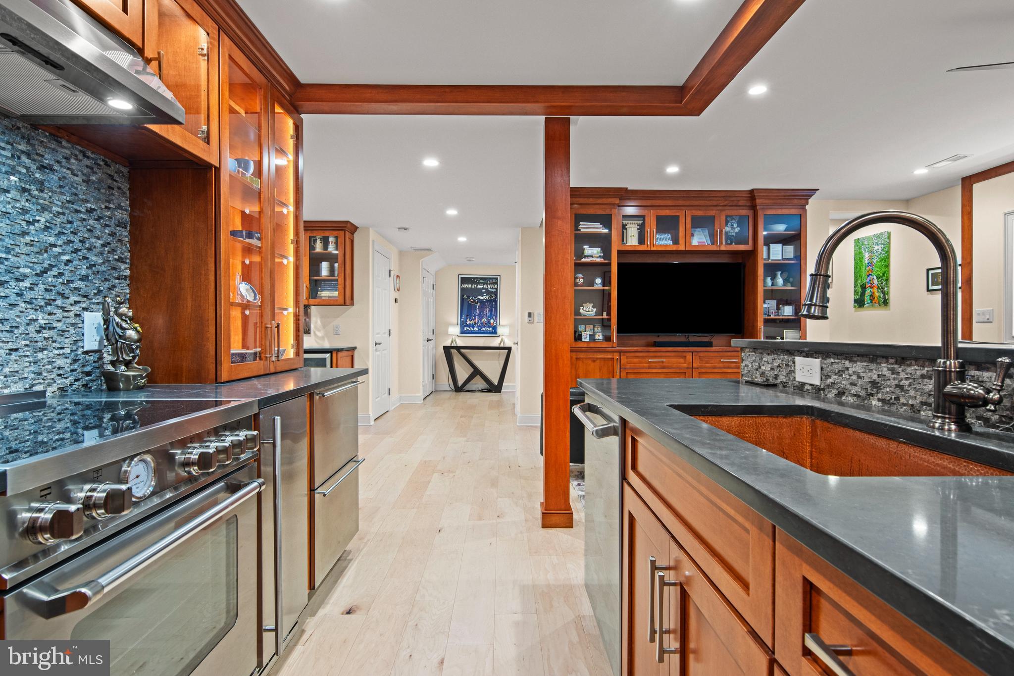 SOUTH WAYNE - Residential