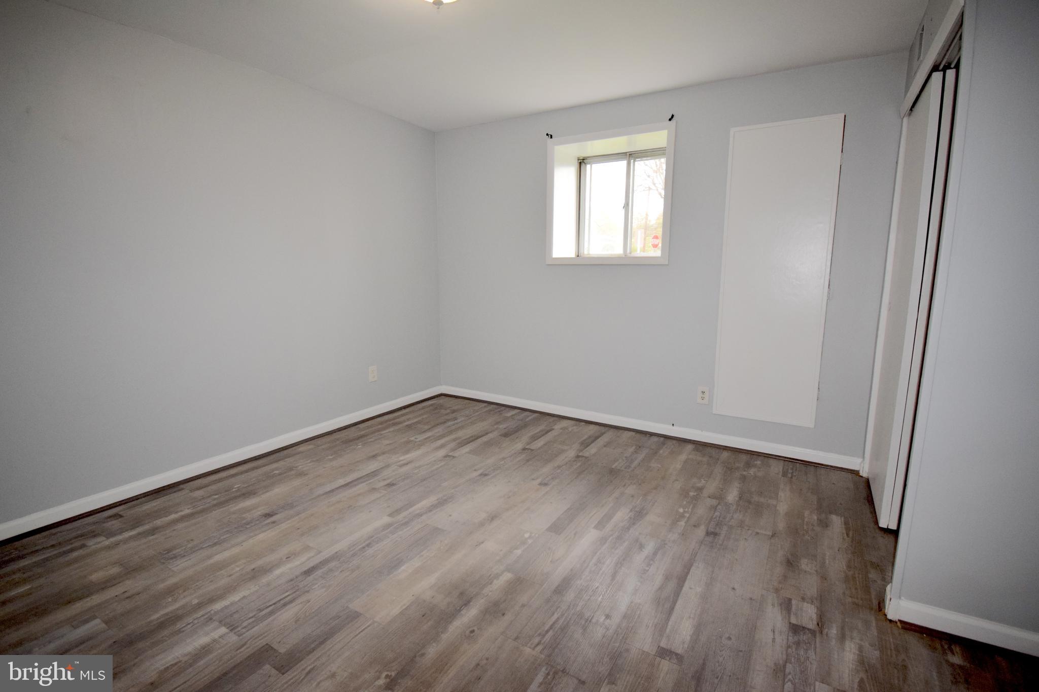 SNOW HILL MANOR - Residential Lease