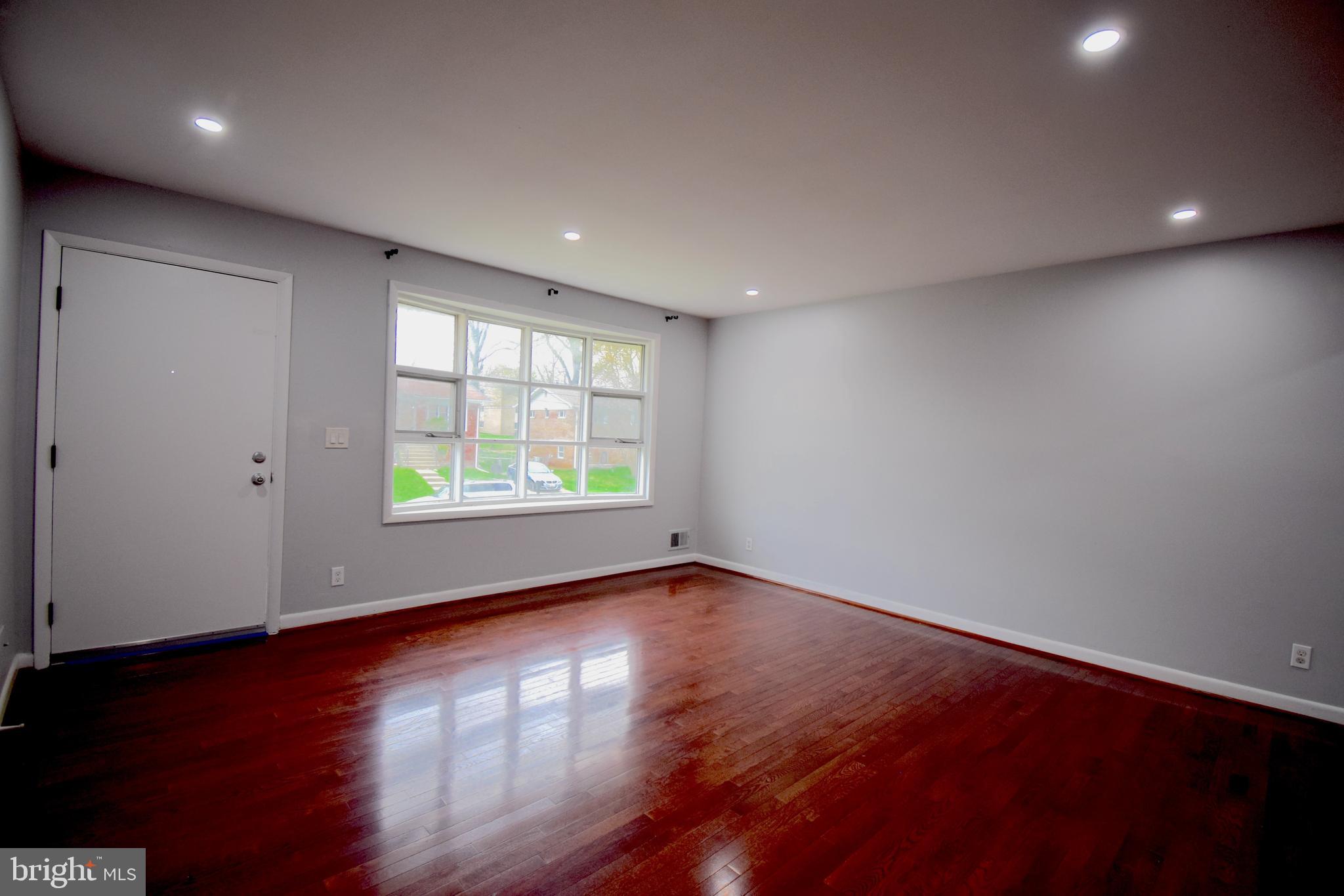 SNOW HILL MANOR - Residential Lease