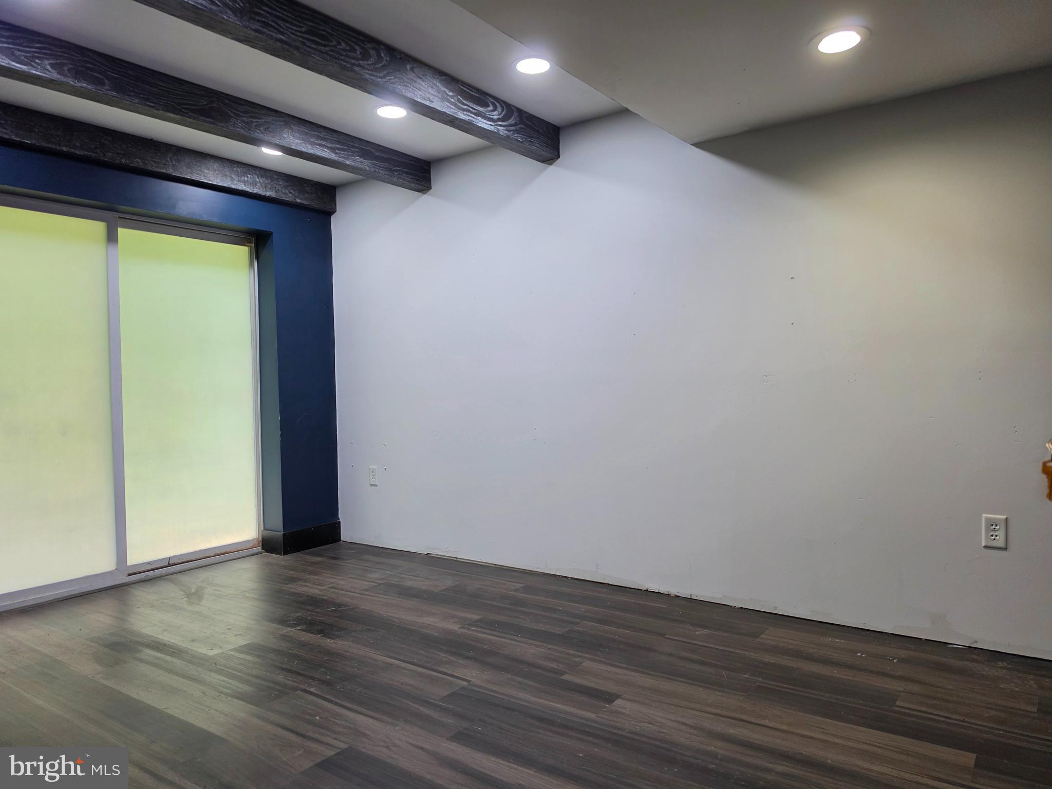 FAIRWAY MEADOWS - Residential