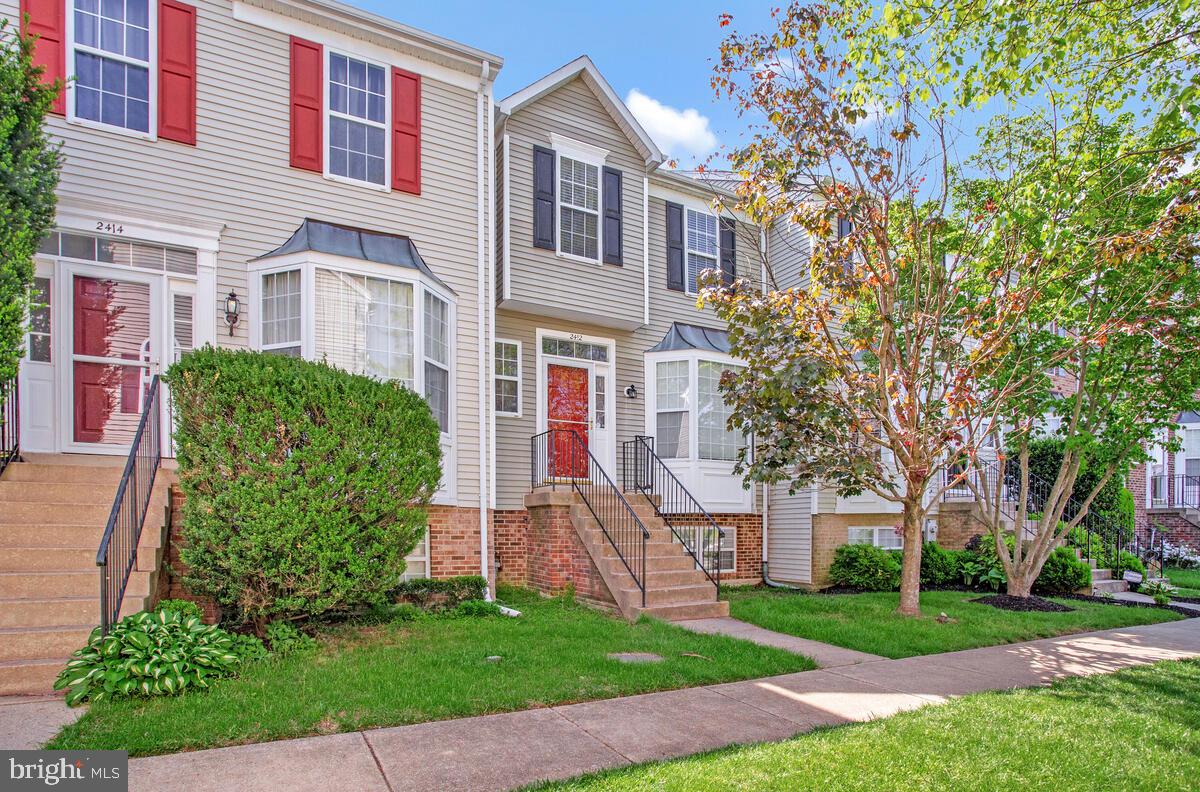 CROFTON VILLAGE - Residential
