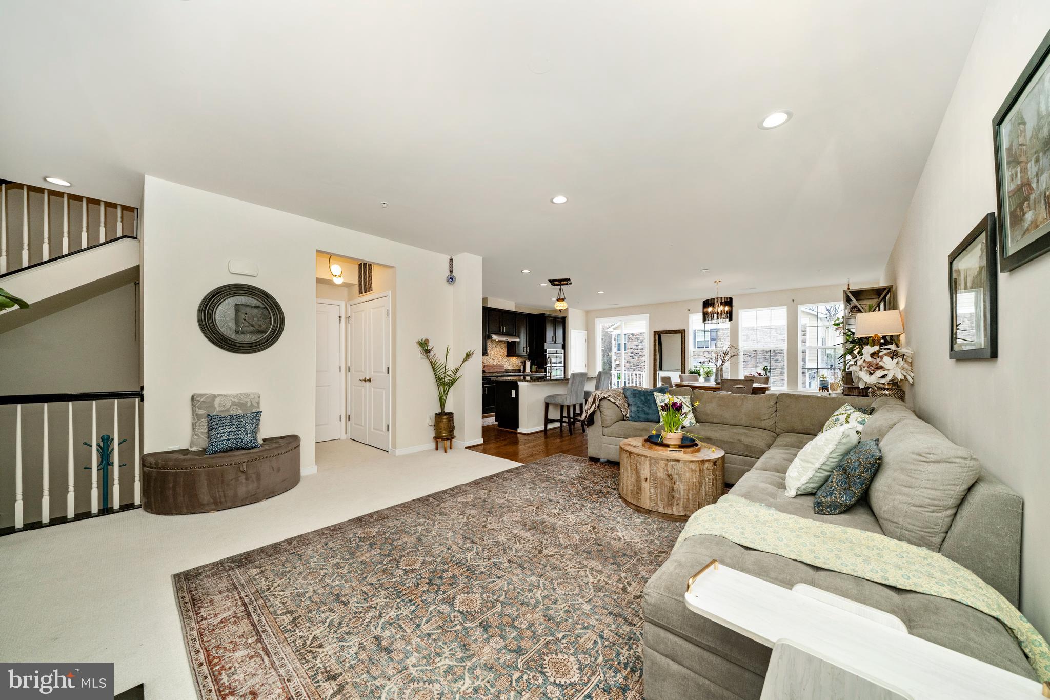 SUMMIT HALL RESERVE - Residential