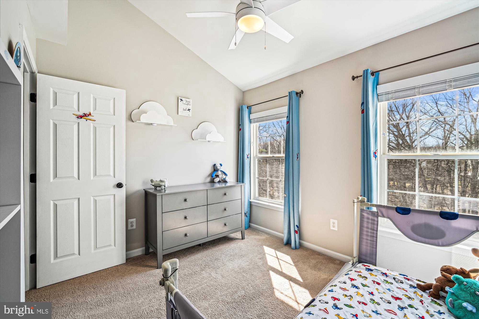 ISLAND CREEK - Residential
