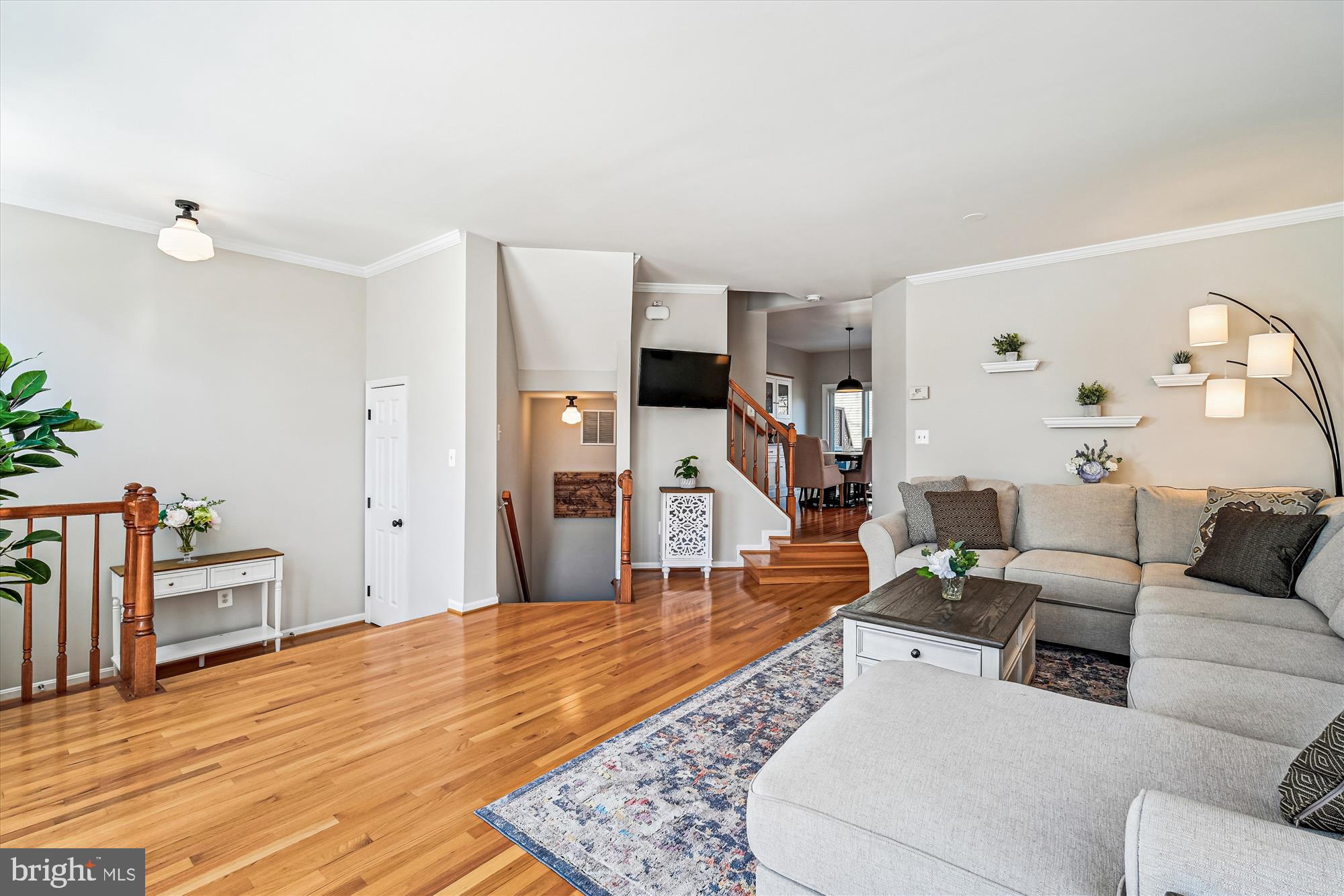 ISLAND CREEK - Residential