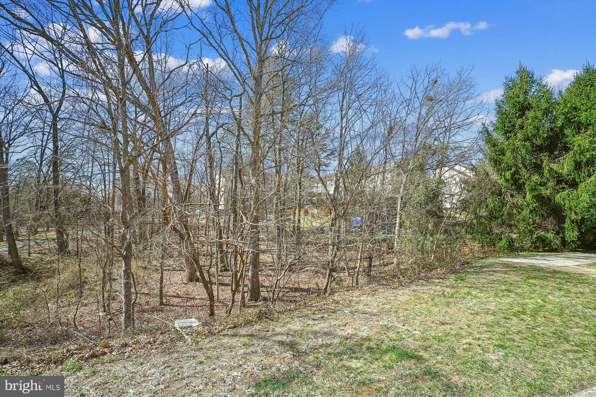 ISLAND CREEK - Residential