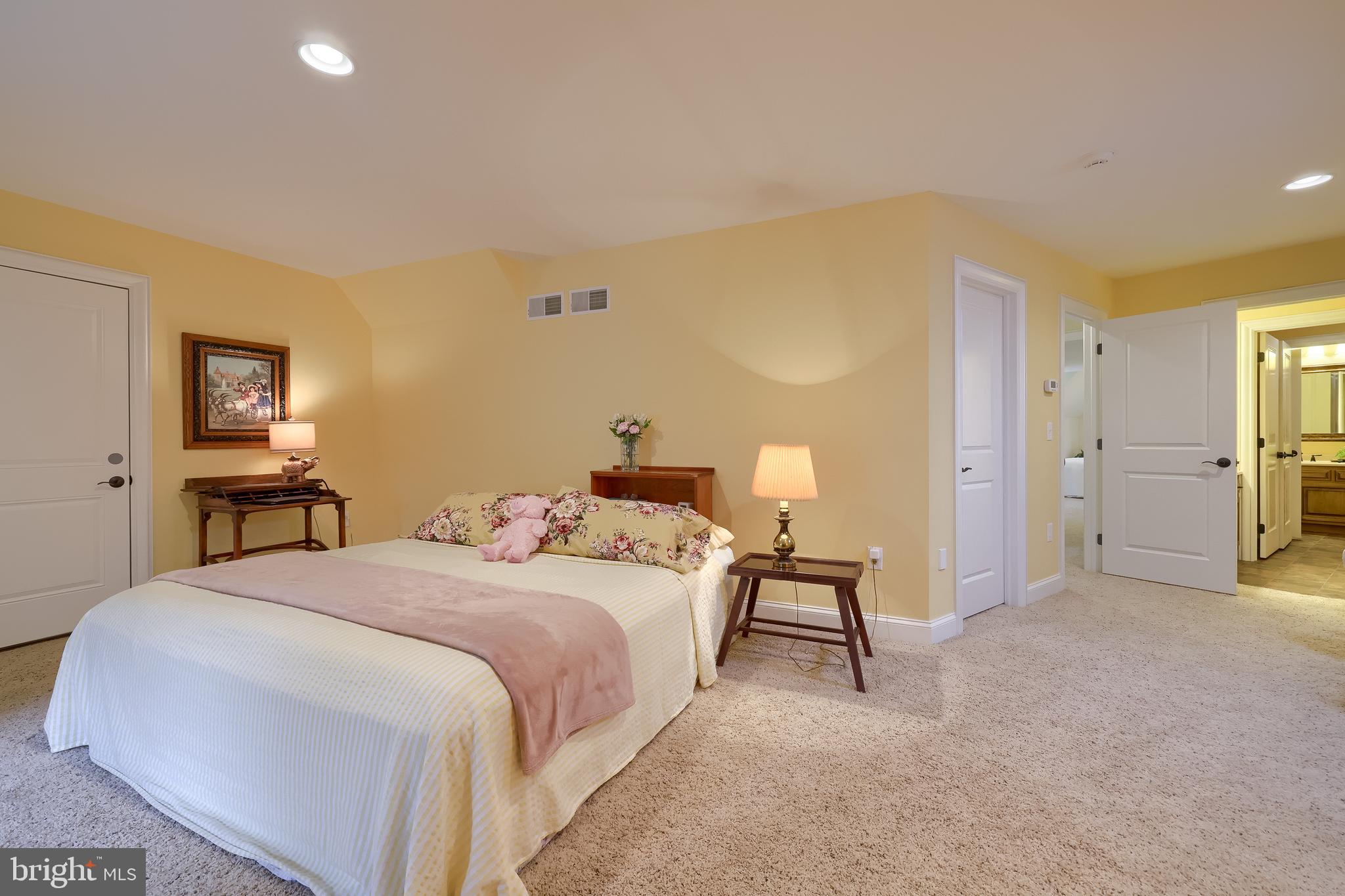 CARRINGTON - Residential