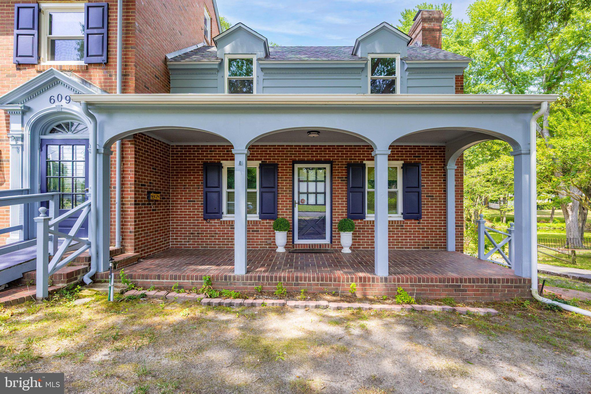 PINEHURST MANOR - Residential