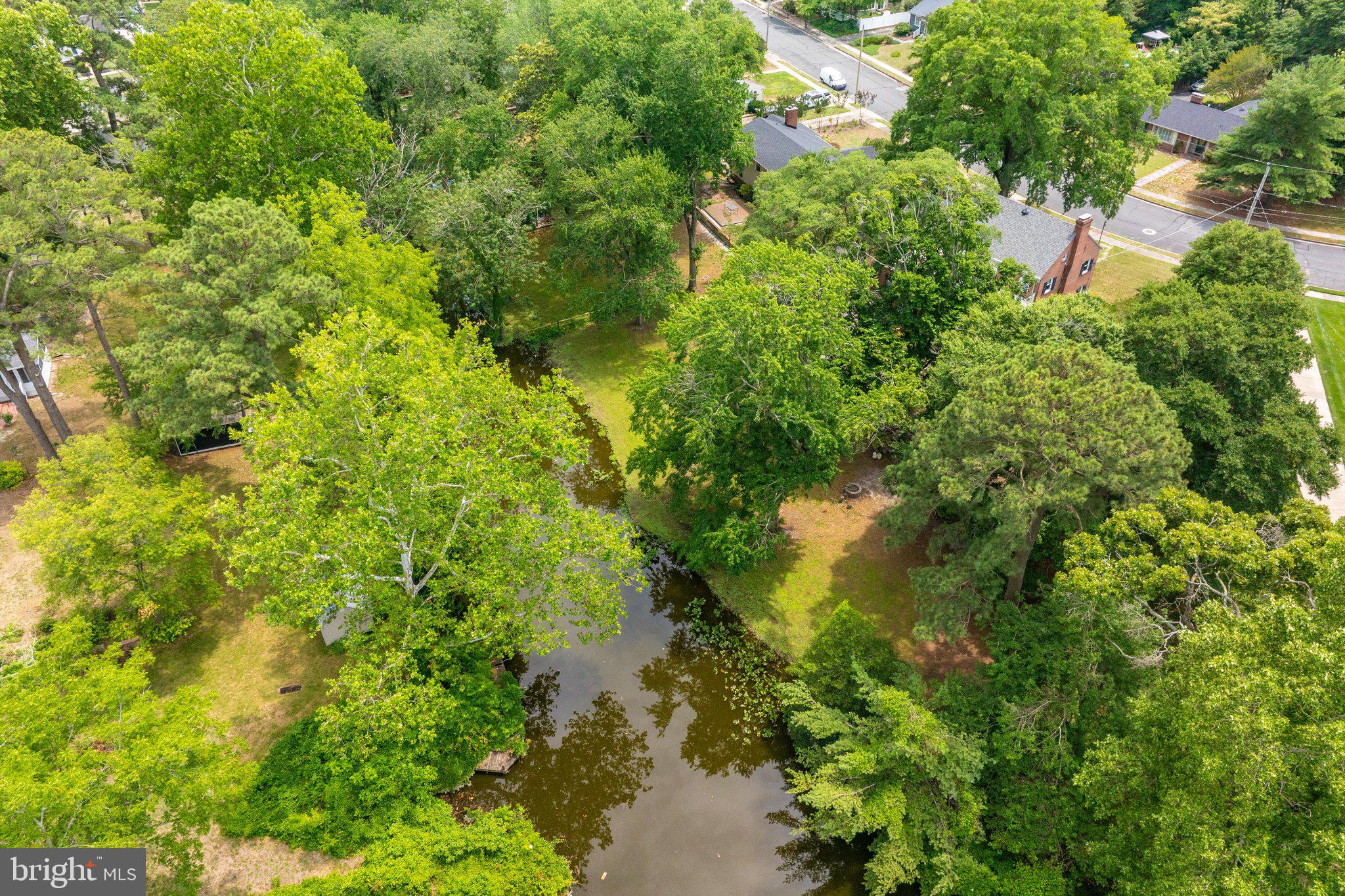 PINEHURST MANOR - Residential
