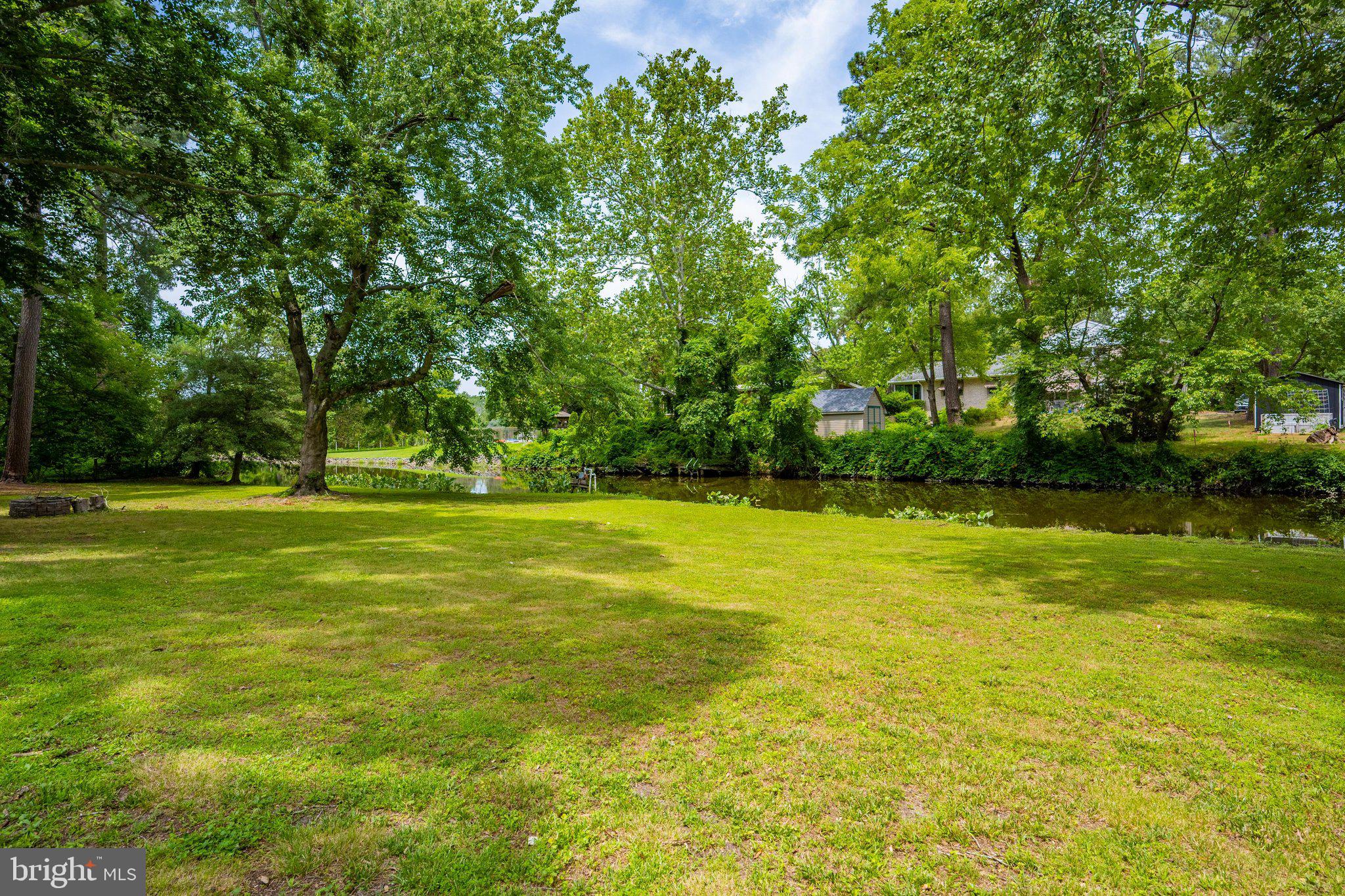 PINEHURST MANOR - Residential