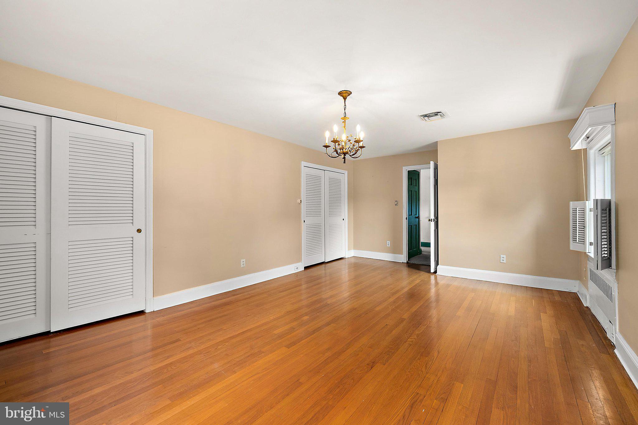 PINEHURST MANOR - Residential