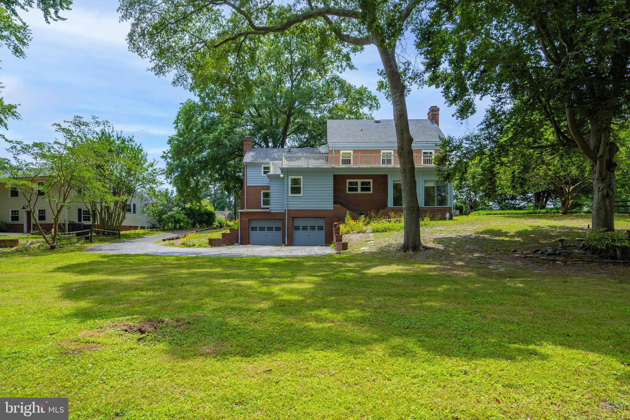 PINEHURST MANOR - Residential