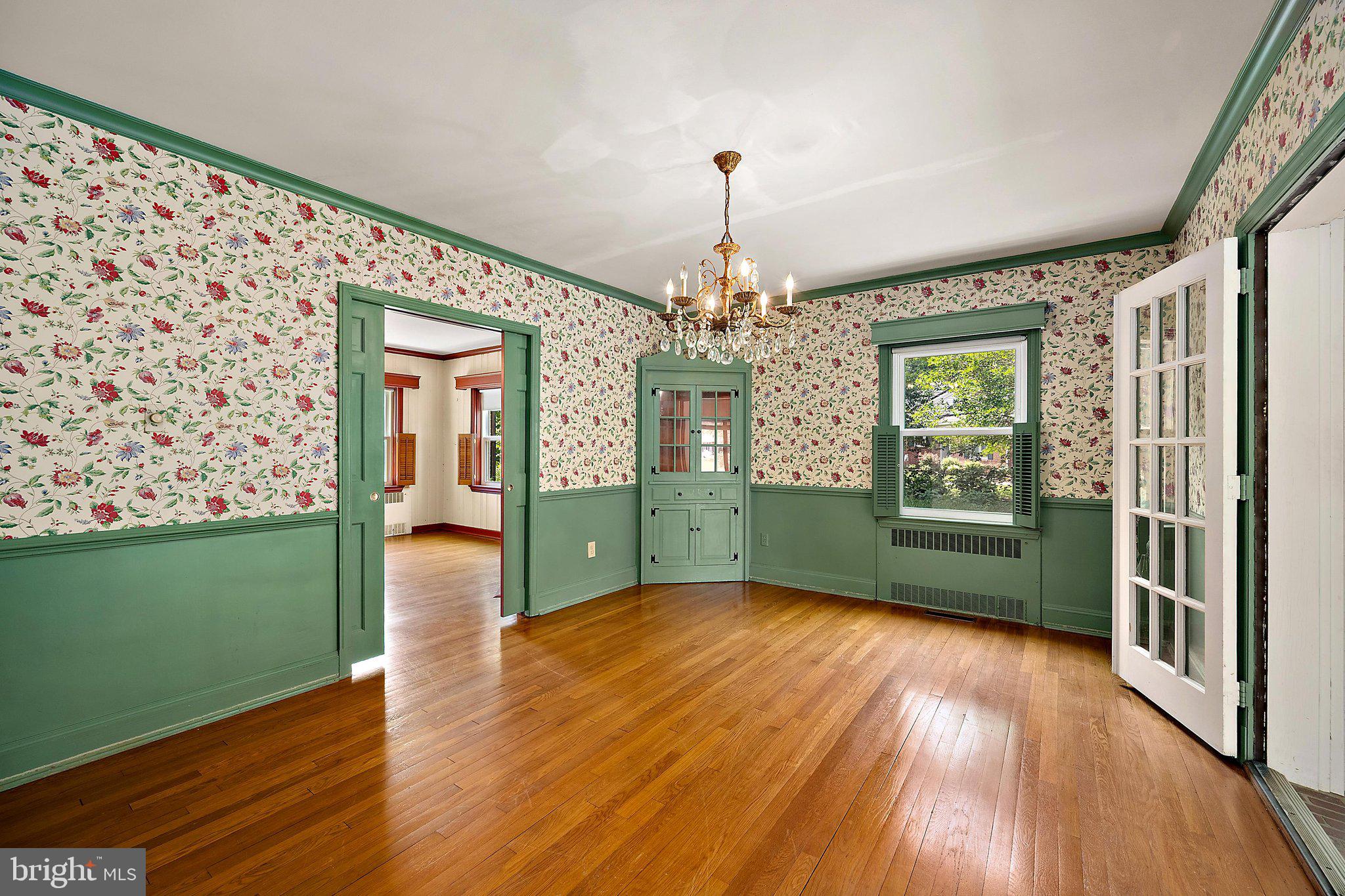 PINEHURST MANOR - Residential