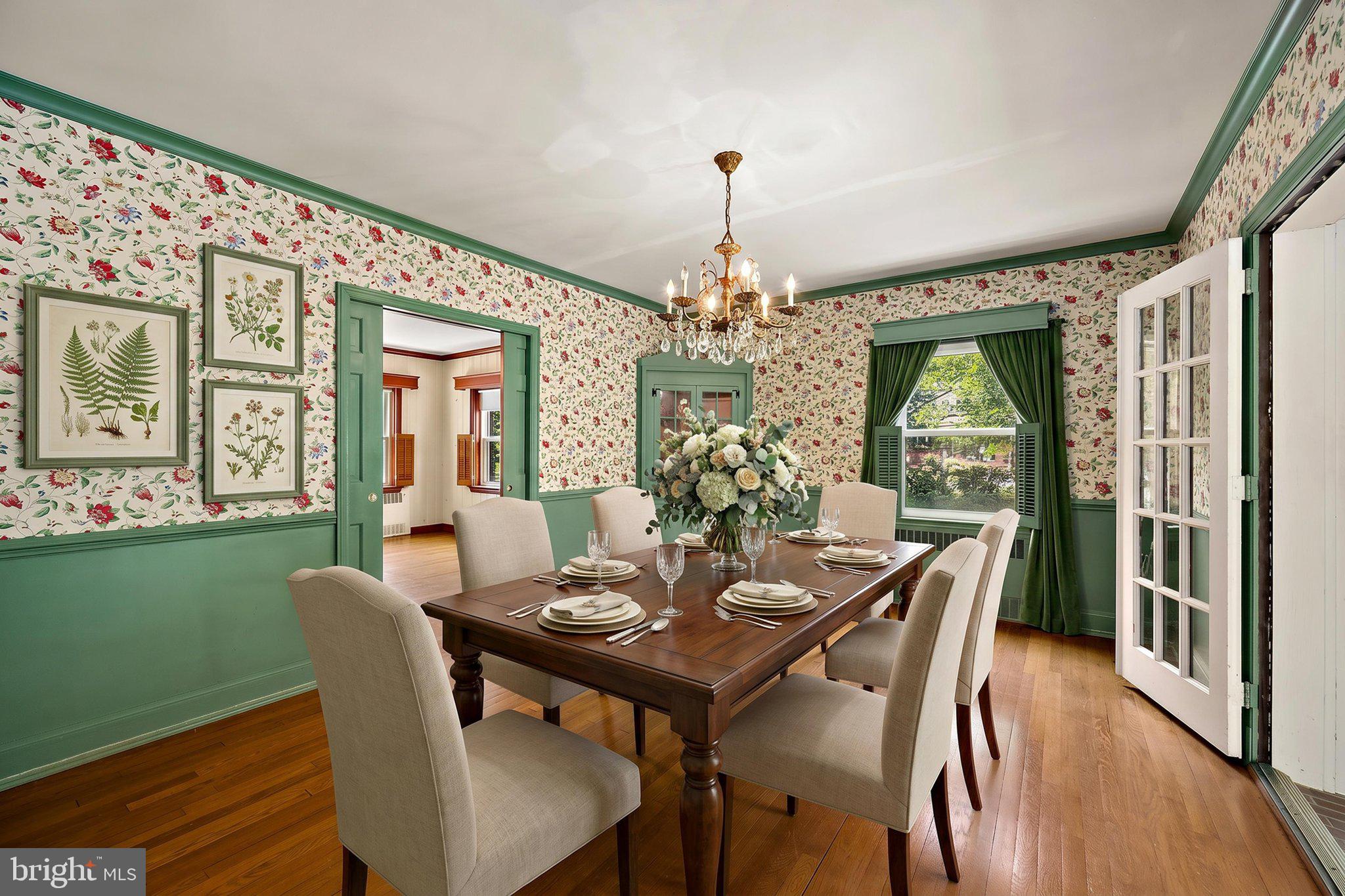 PINEHURST MANOR - Residential
