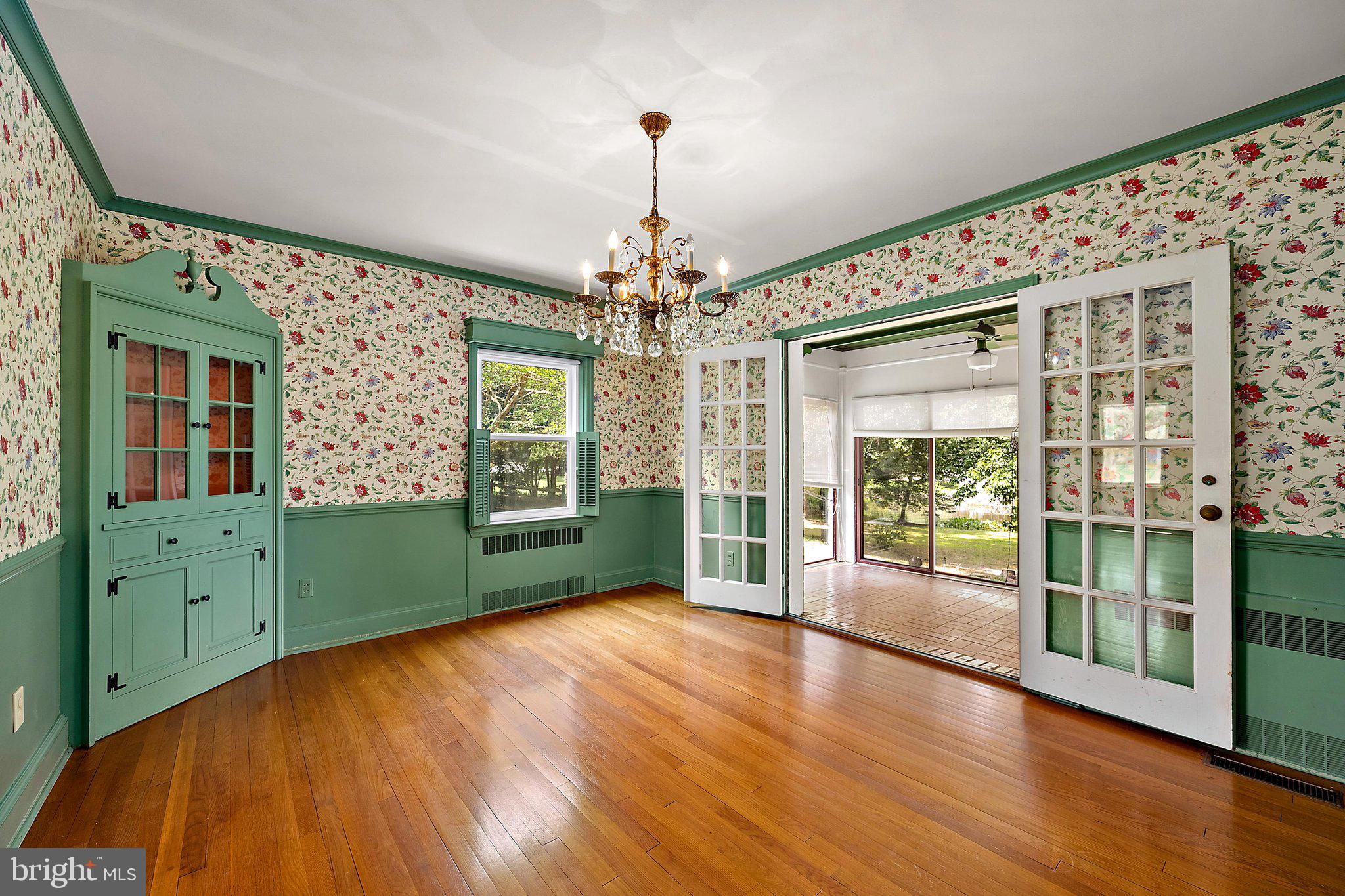 PINEHURST MANOR - Residential