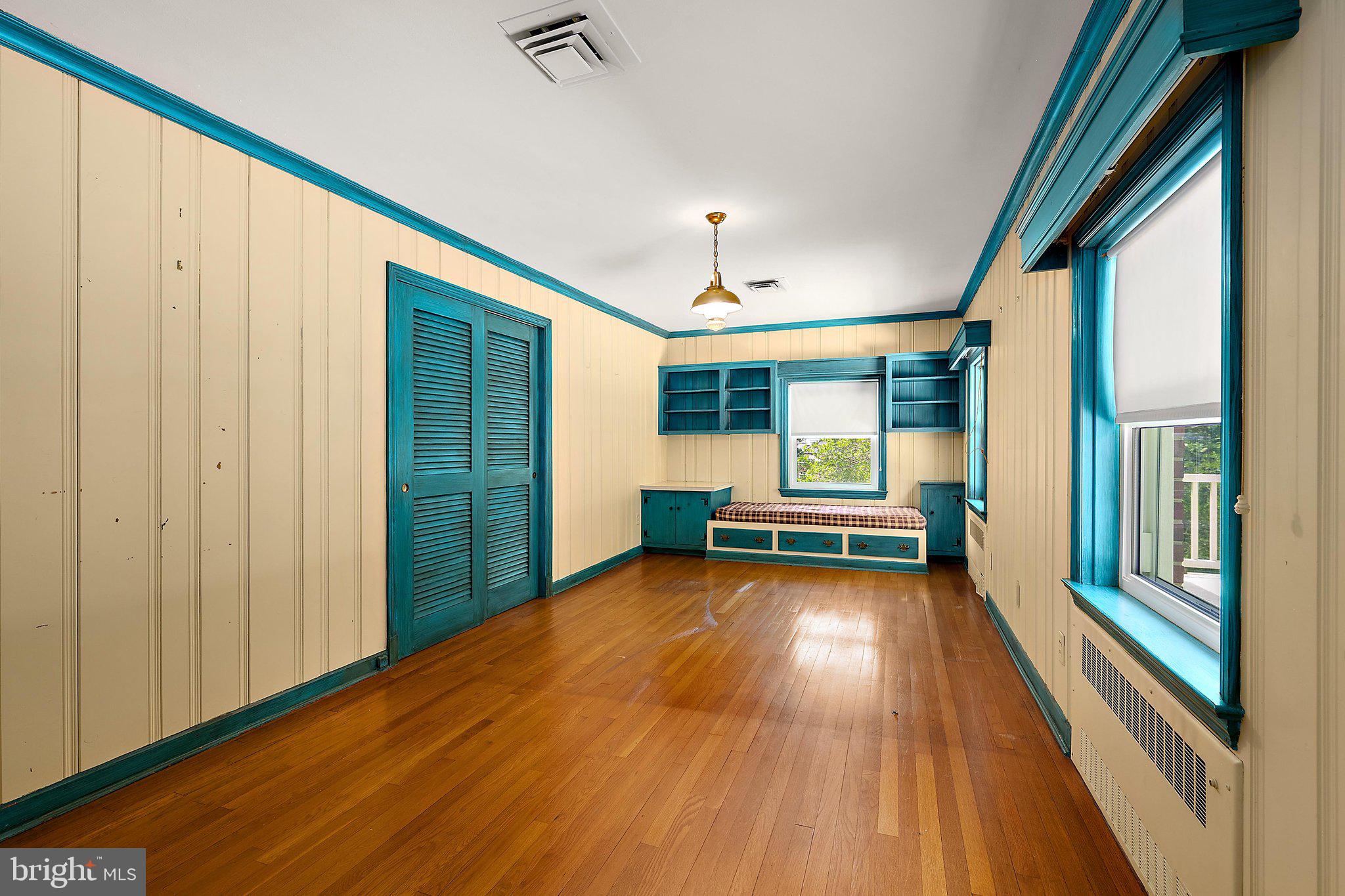 PINEHURST MANOR - Residential