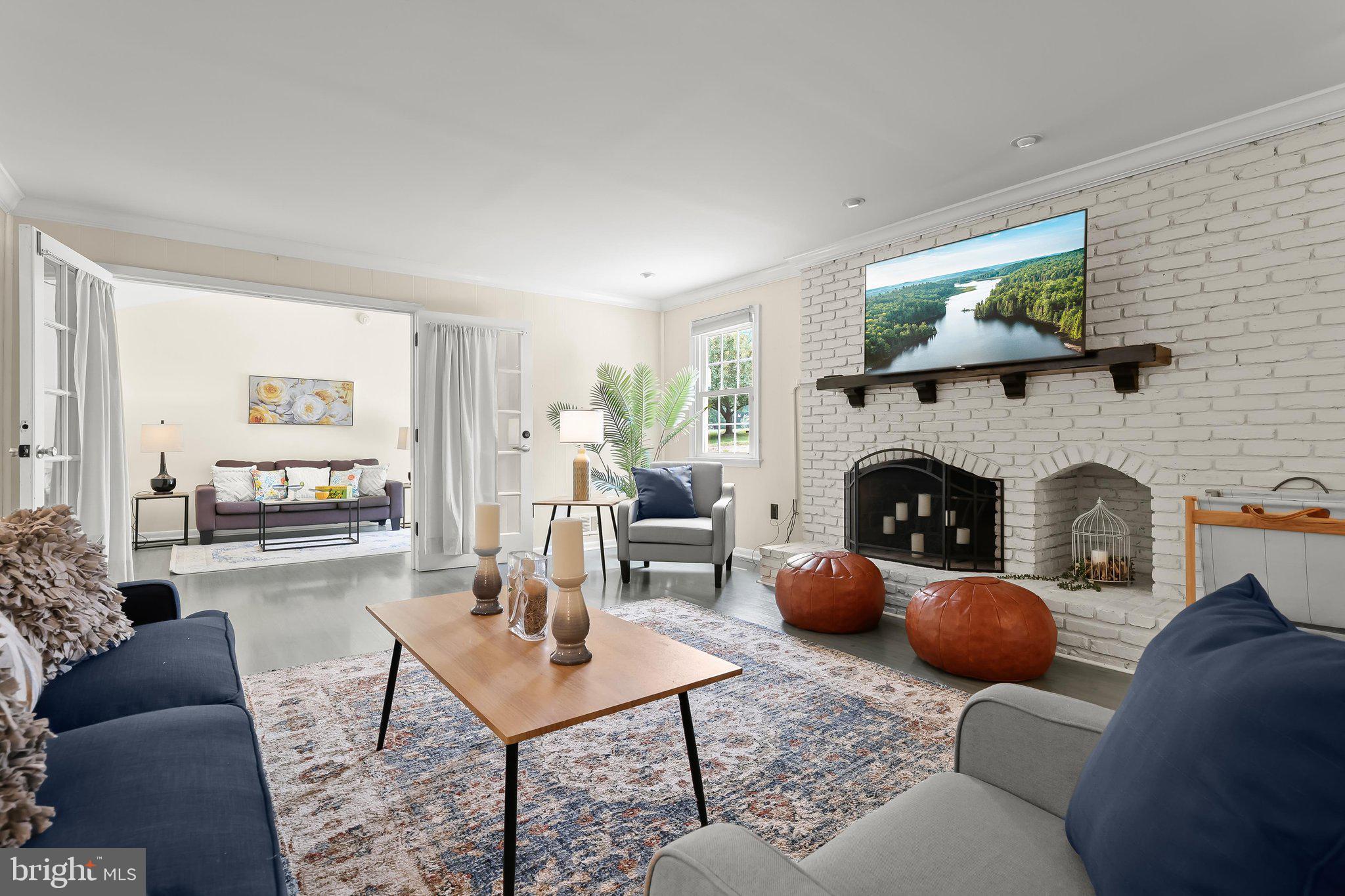 VALLEY HILLS - Residential