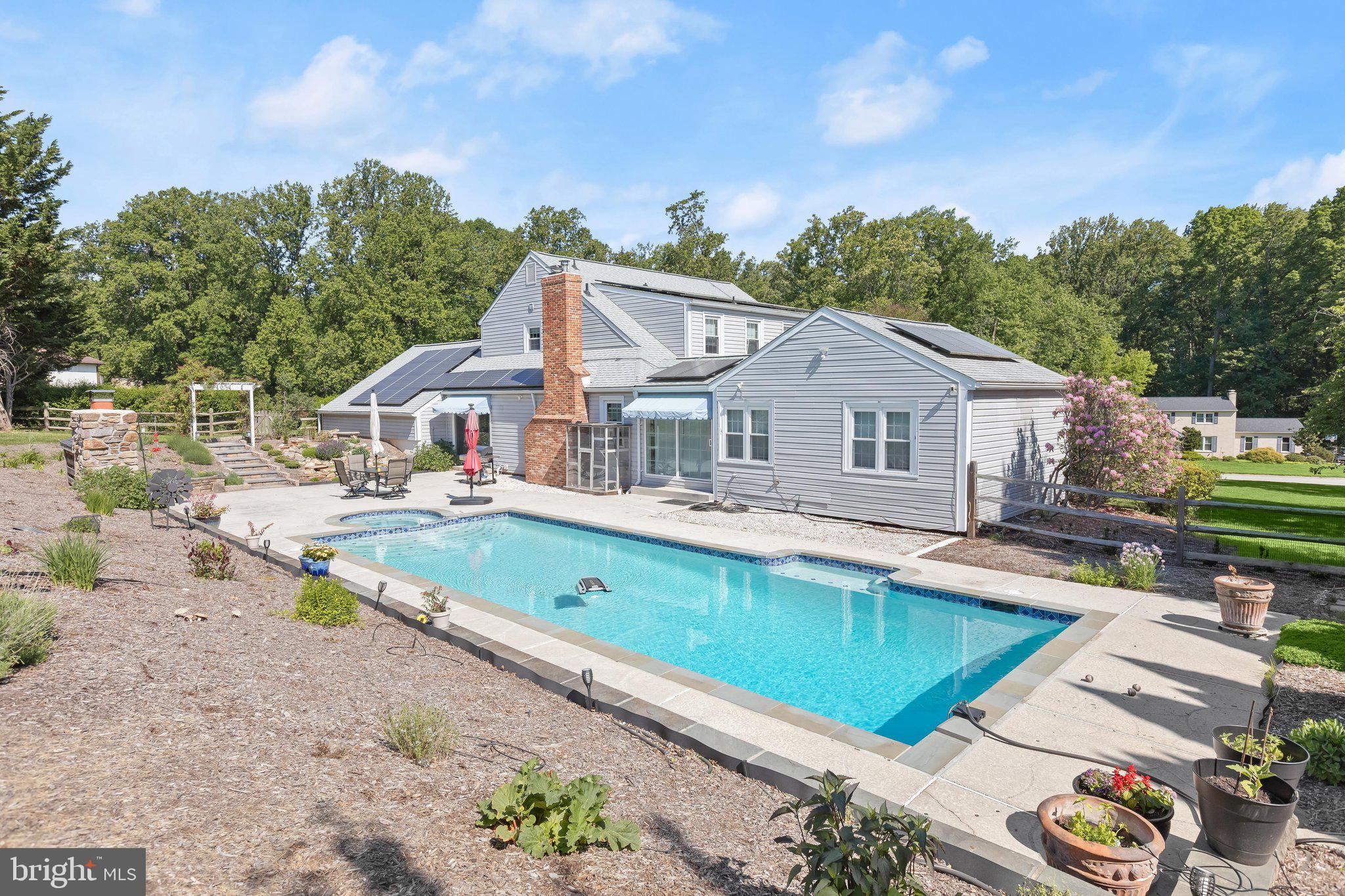 VALLEY HILLS - Residential