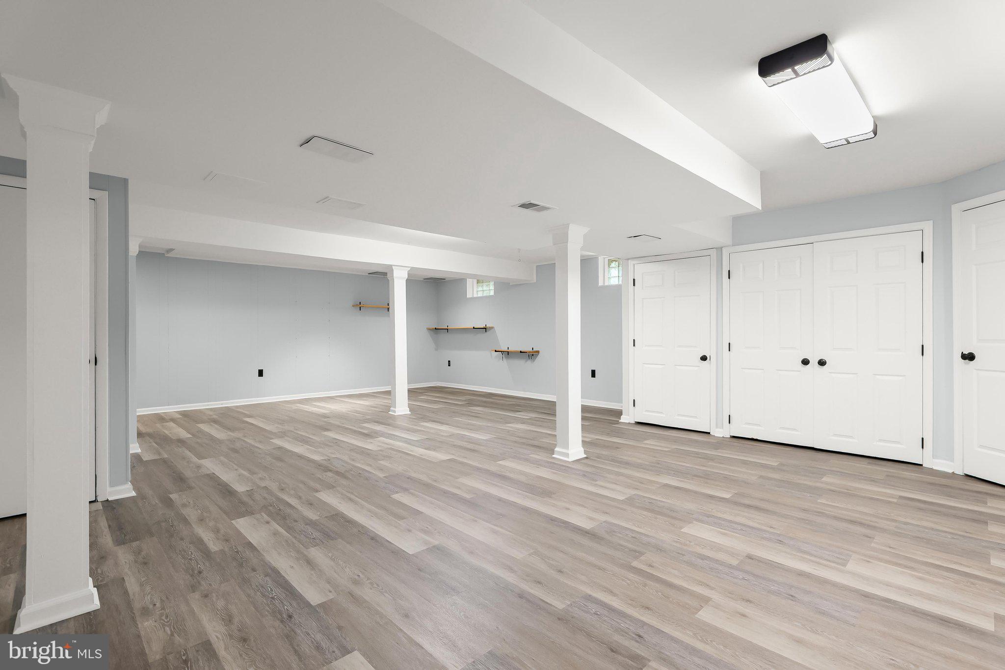 VALLEY HILLS - Residential