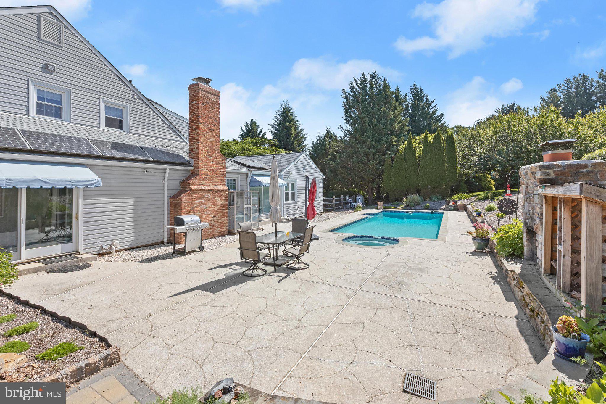 VALLEY HILLS - Residential