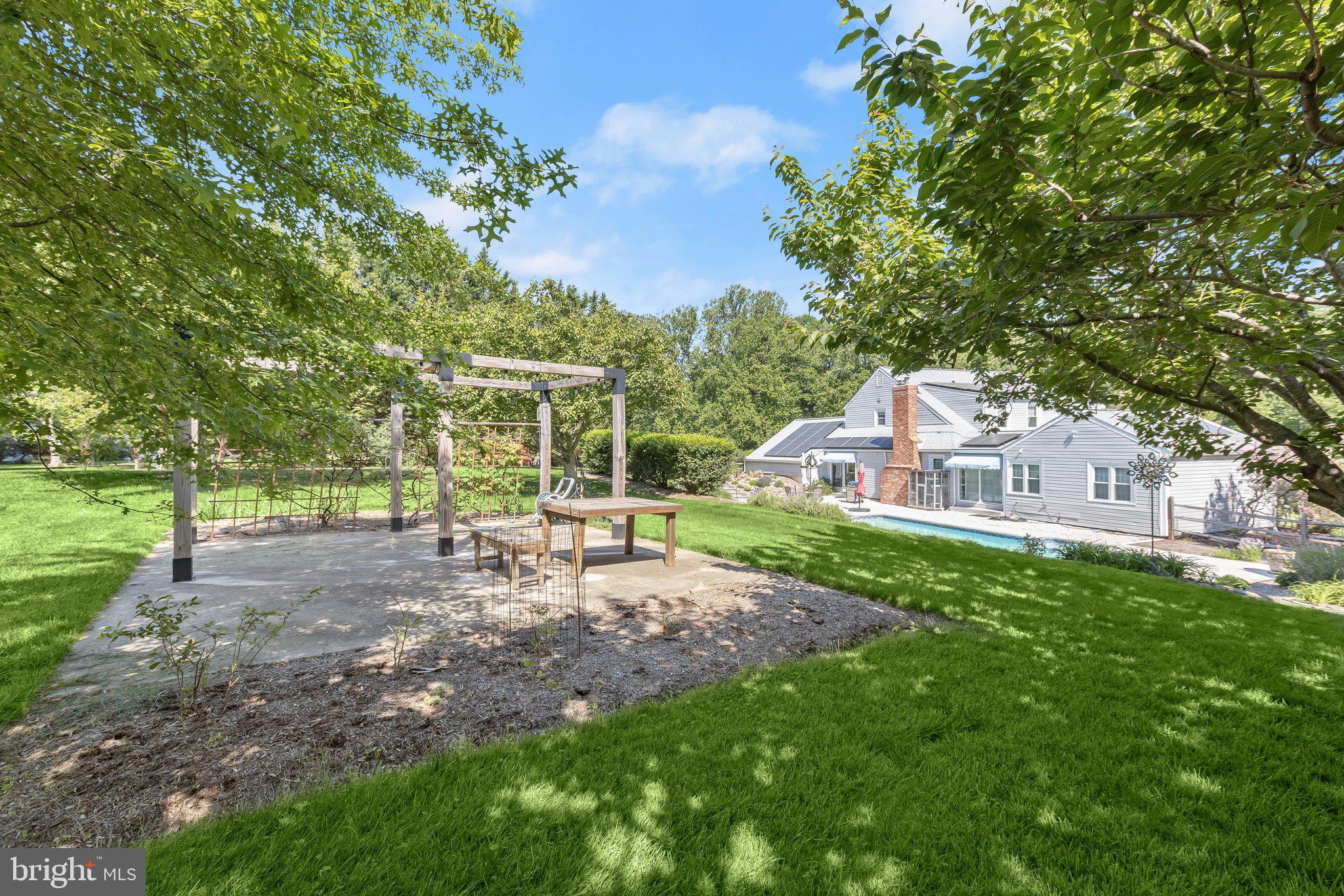 VALLEY HILLS - Residential