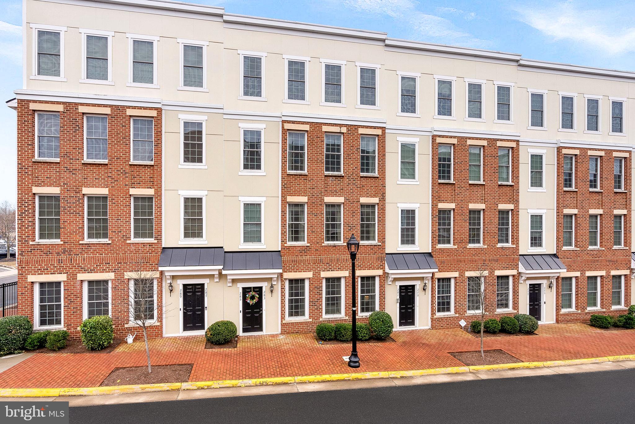 CRESCENT PLACE - Residential