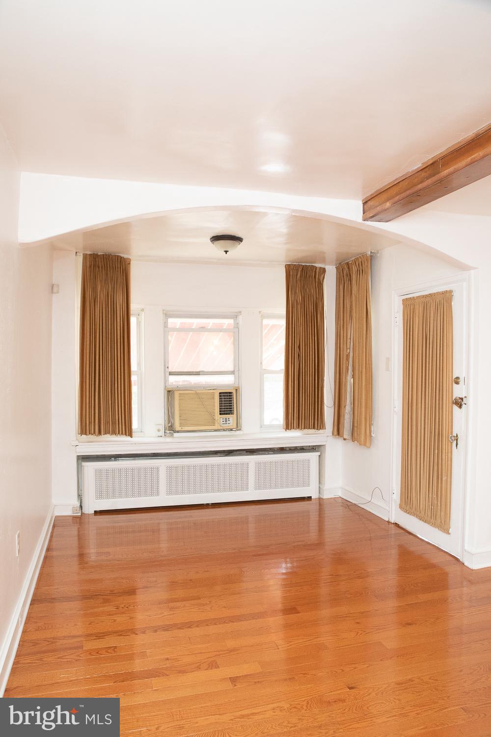 WEST OAK LANE - Residential