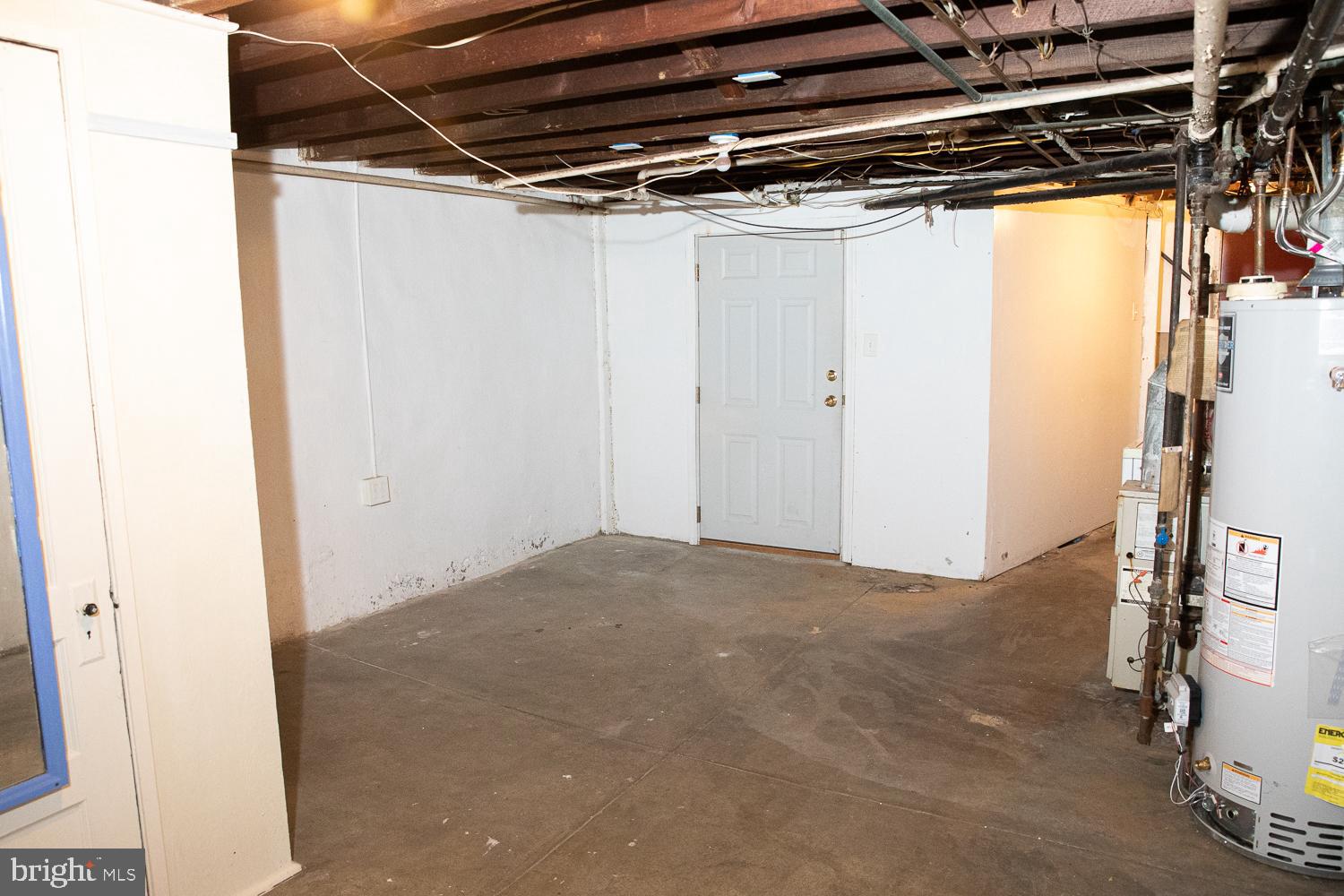 WEST OAK LANE - Residential