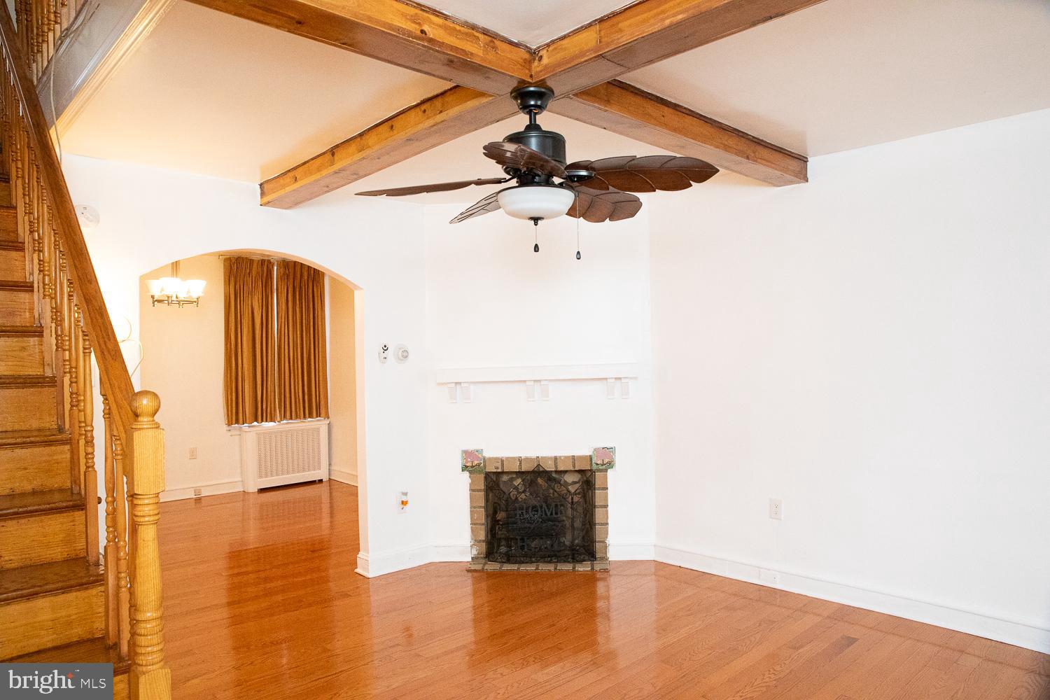 WEST OAK LANE - Residential
