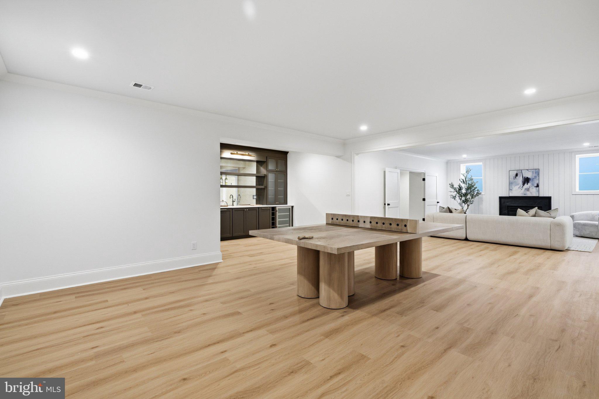 SIMPSON AND MAYS - Residential